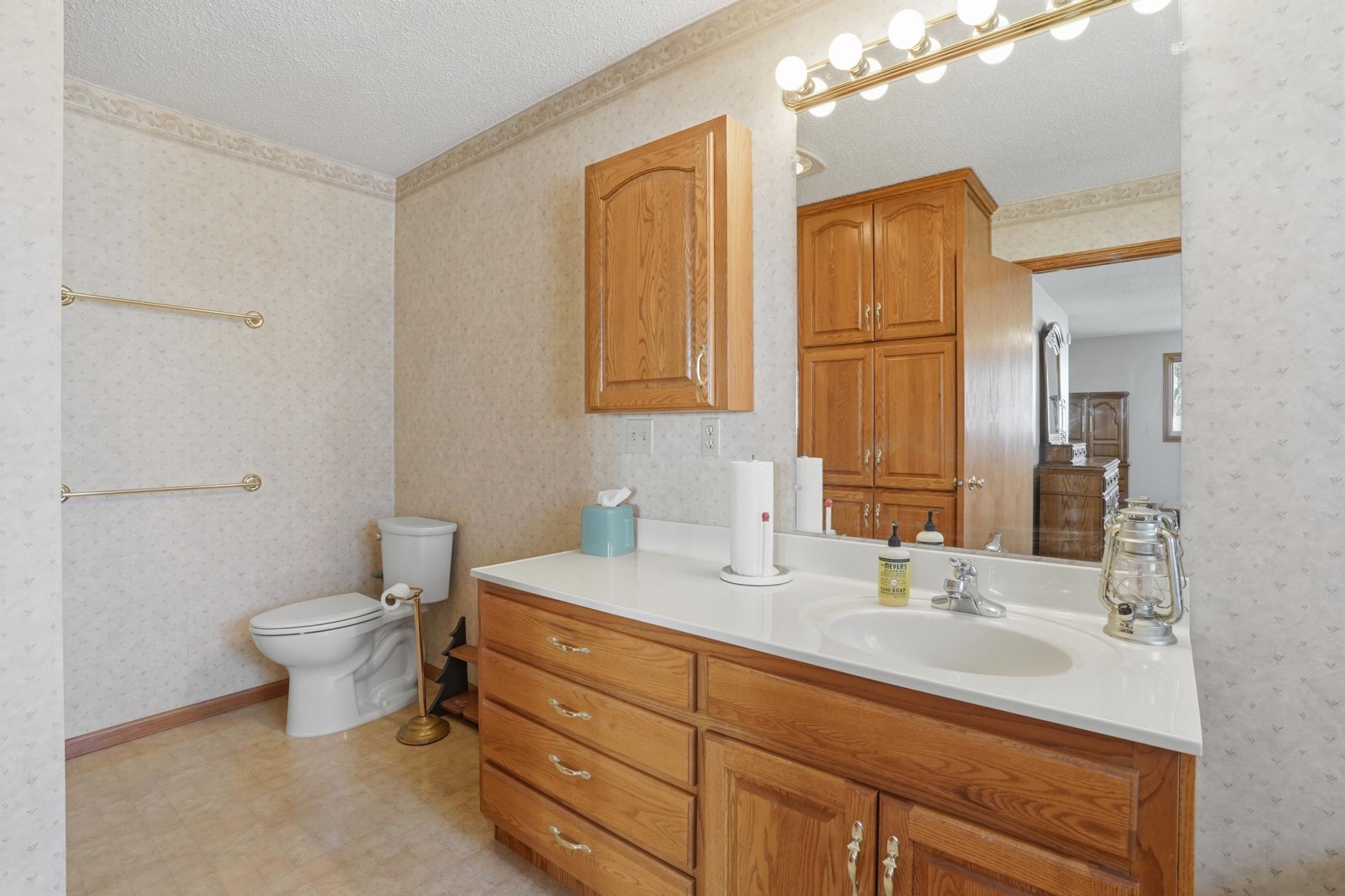 1910 single family home for sale at 15707 Sandy Beach Road SE in Mentor, MN — 6 bed, 4 bath (photo 27 of 64)