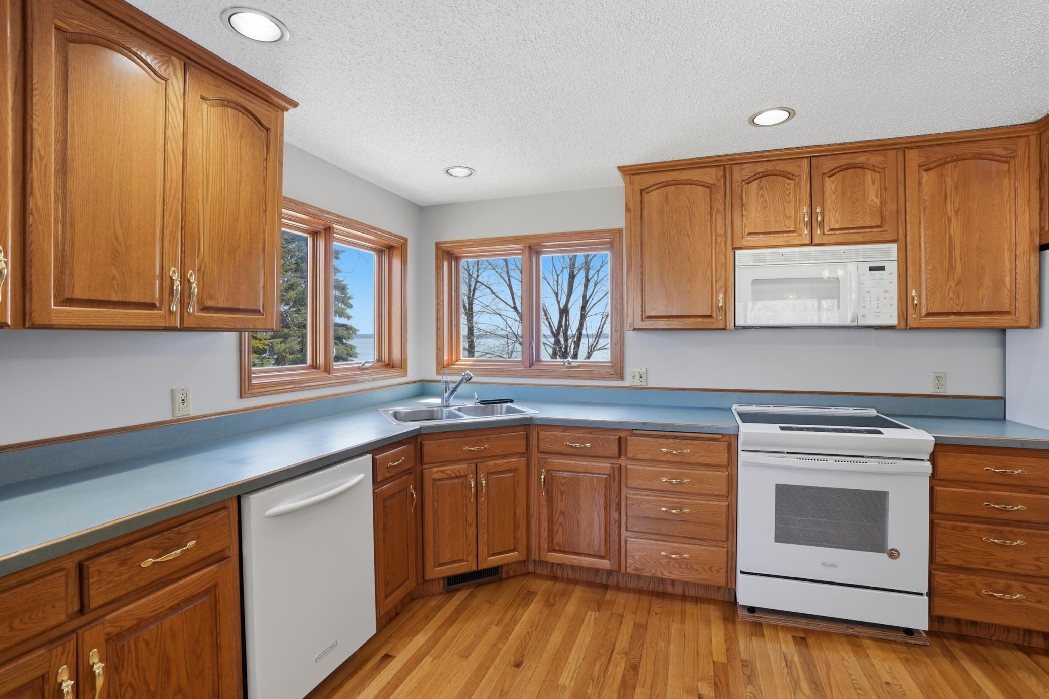 1910 single family home for sale at 15707 Sandy Beach Road SE in Mentor, MN — 6 bed, 4 bath (photo 10 of 64)