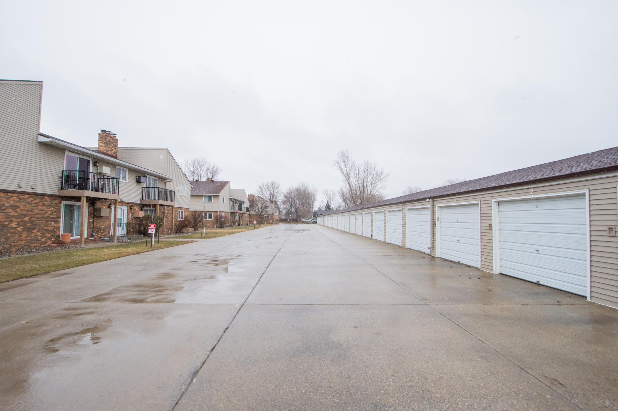 2379 20 1/2 Avenue S, Fargo ND 58103 - Photo 28 of 31