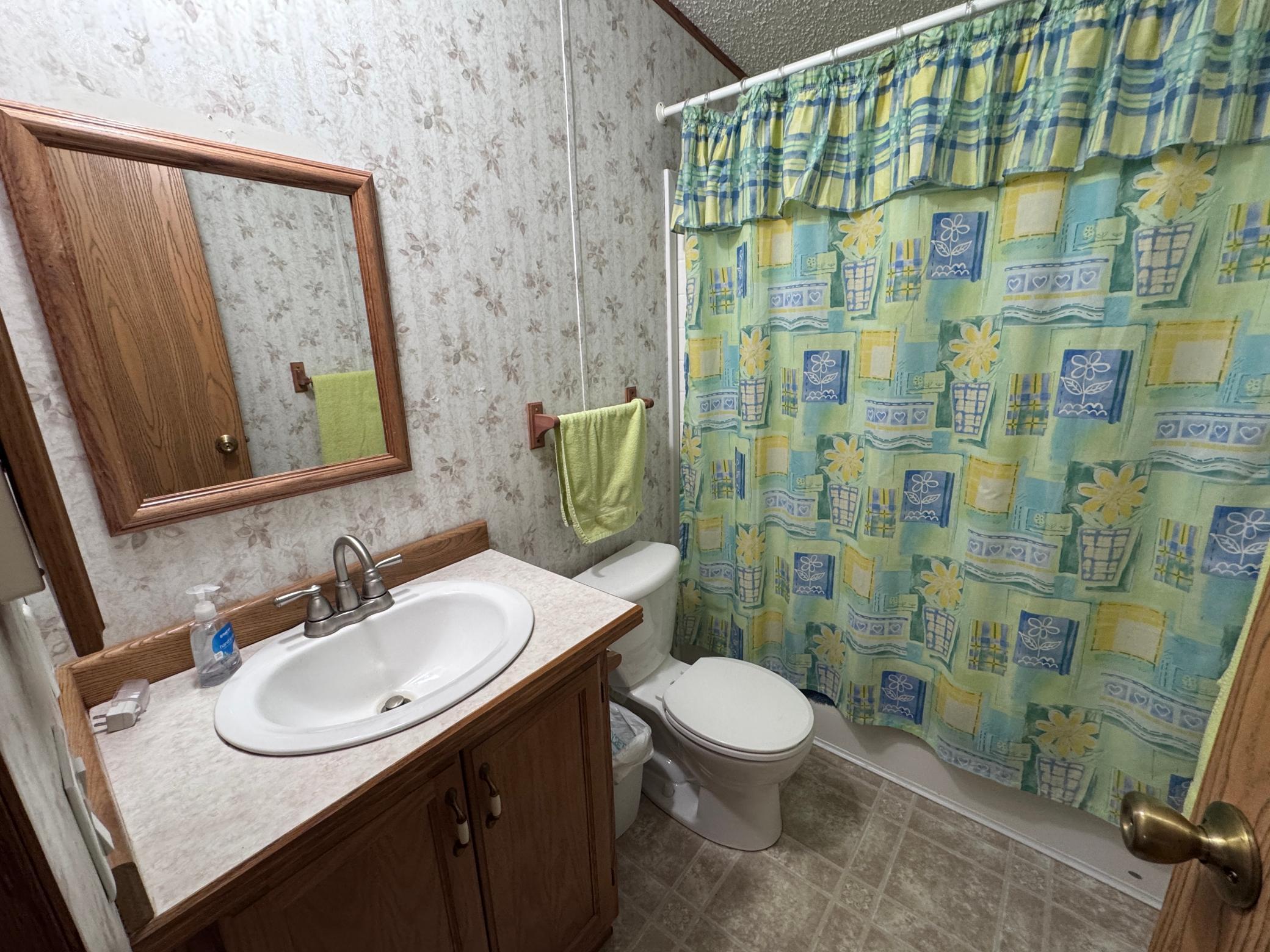 2004 single family home for sale at 37106 Hackberry Point Road in Richville, MN — 3 bed, 2 bath (photo 13 of 59)