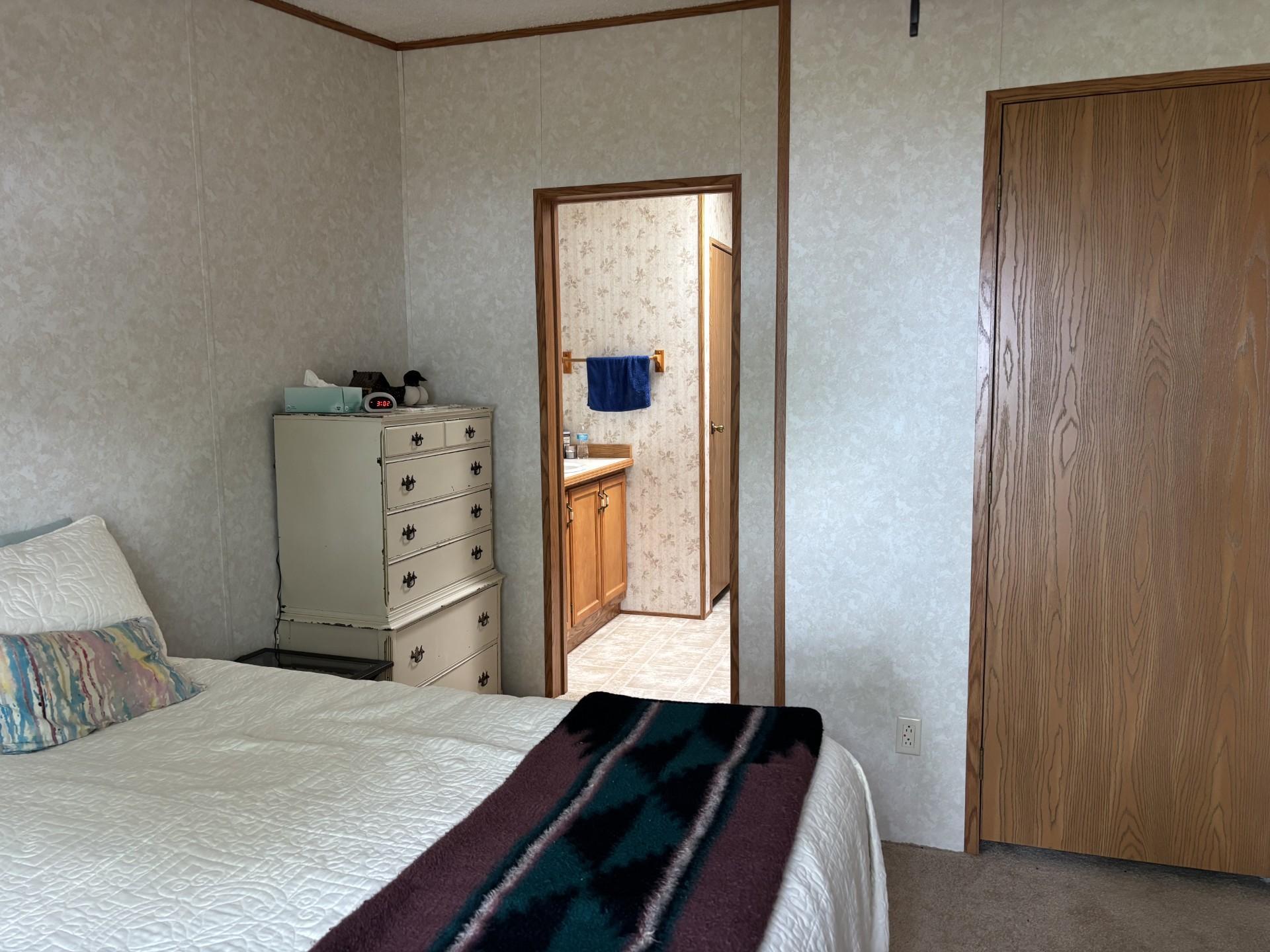 2004 single family home for sale at 37106 Hackberry Point Road in Richville, MN — 3 bed, 2 bath (photo 15 of 59)