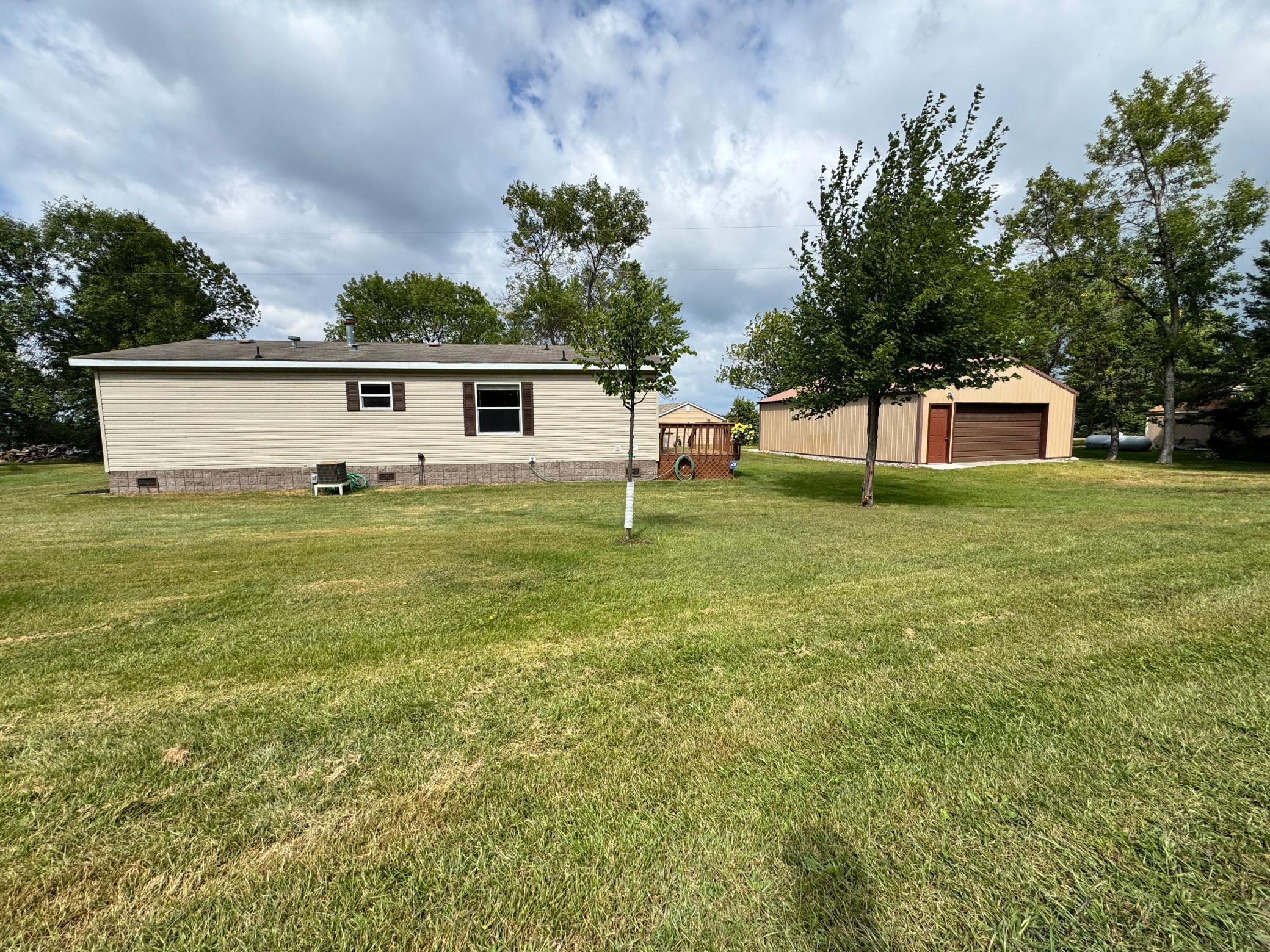 2004 single family home for sale at 37106 Hackberry Point Road in Richville, MN — 3 bed, 2 bath (photo 40 of 59)