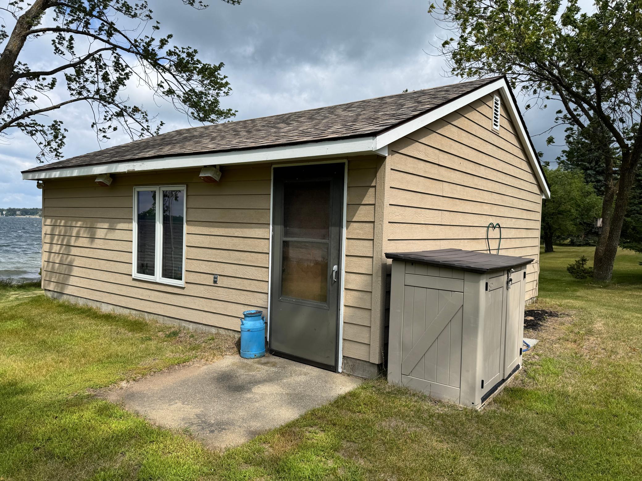 2004 single family home for sale at 37106 Hackberry Point Road in Richville, MN — 3 bed, 2 bath (photo 46 of 59)