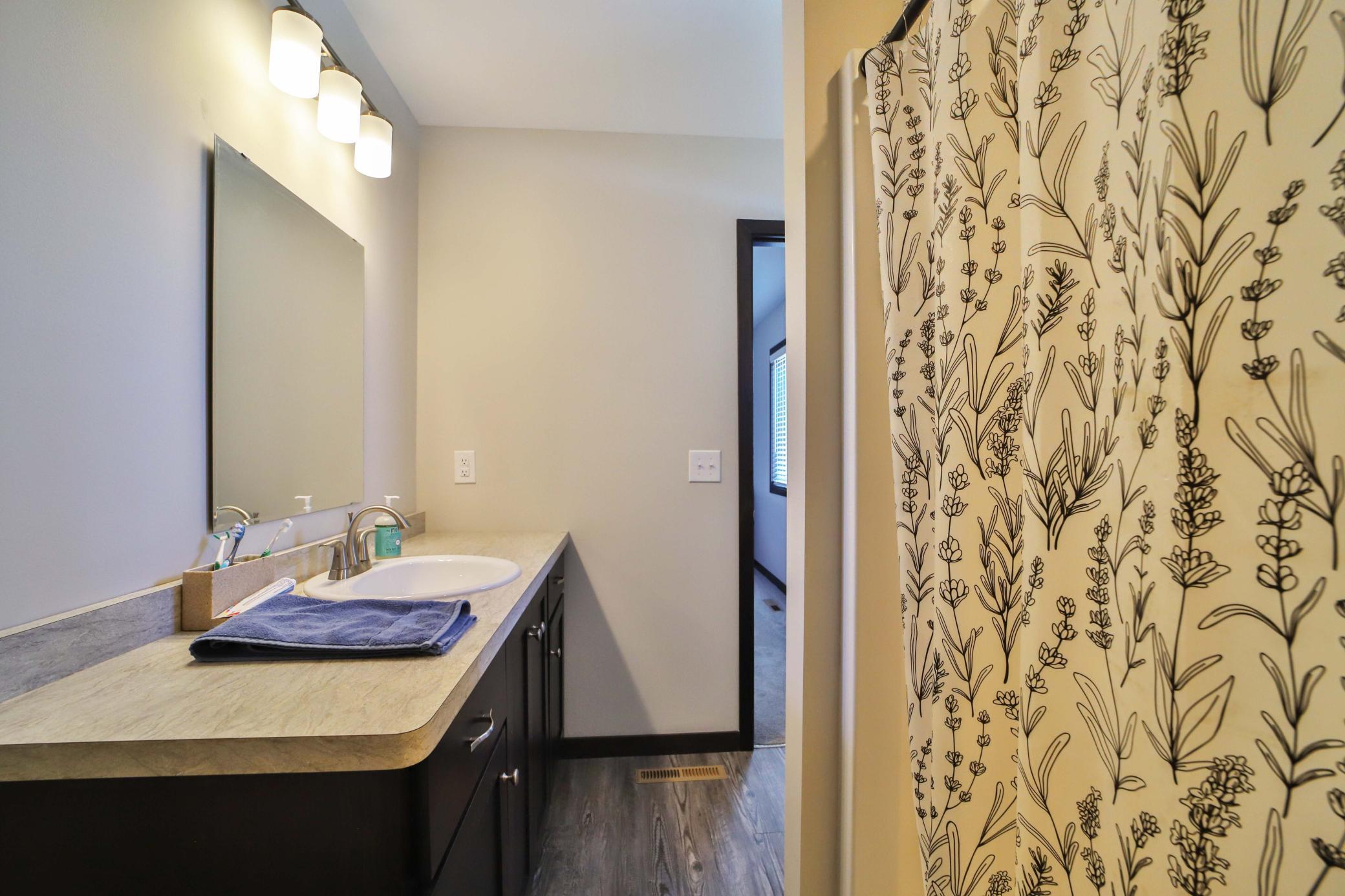 2023 single family home for sale at 809 Holton Ave in Brainerd, MN — 4 bed, 3 bath (photo 17 of 39)