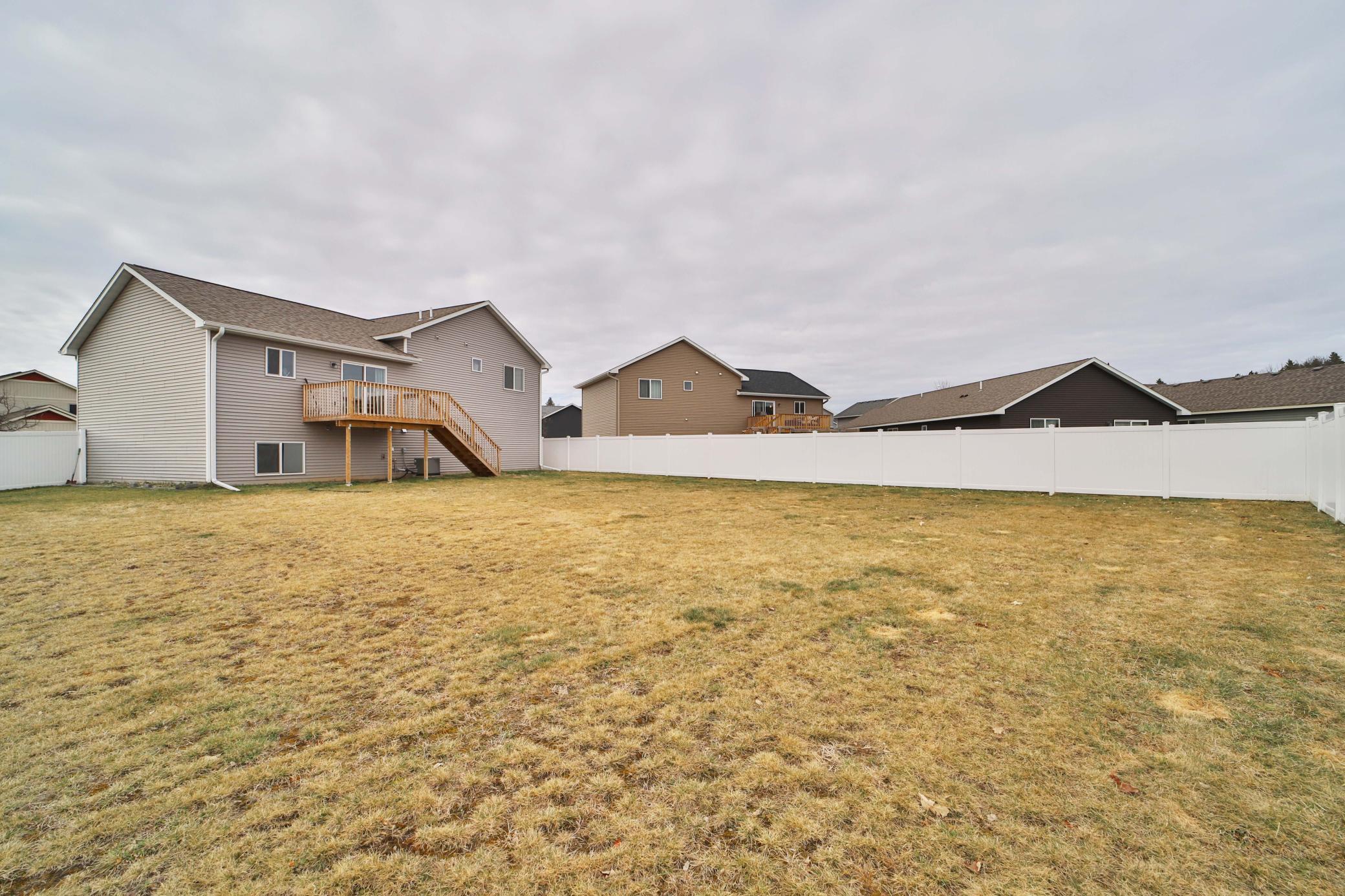 2023 single family home for sale at 809 Holton Ave in Brainerd, MN — 4 bed, 3 bath (photo 36 of 39)