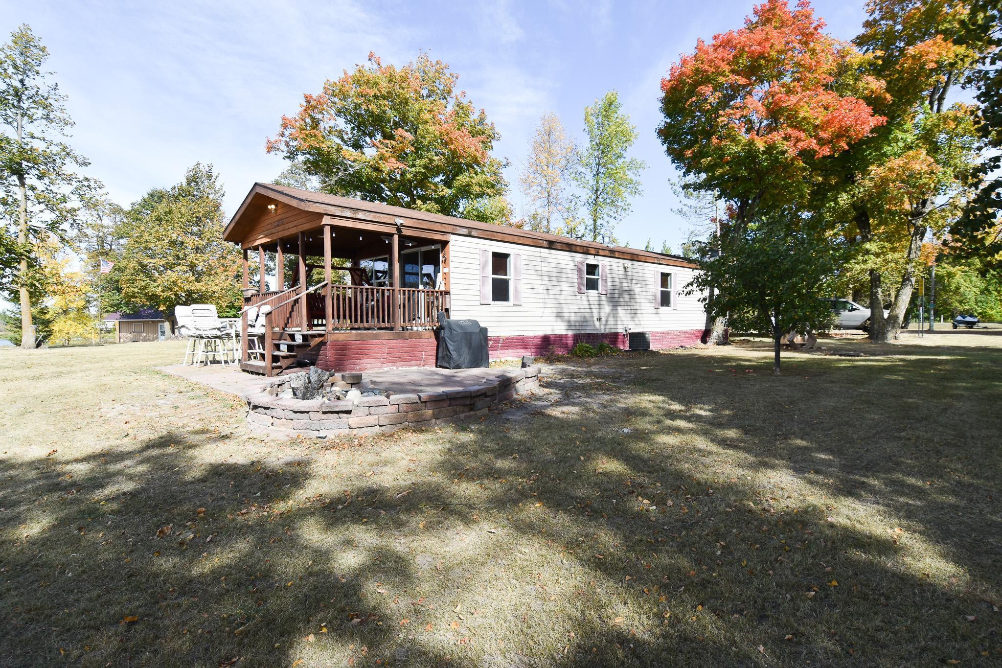 2005 single family home for sale at 33806 220th Street in Mahnomen, MN — 2 bed, 1 bath (photo 15 of 39)