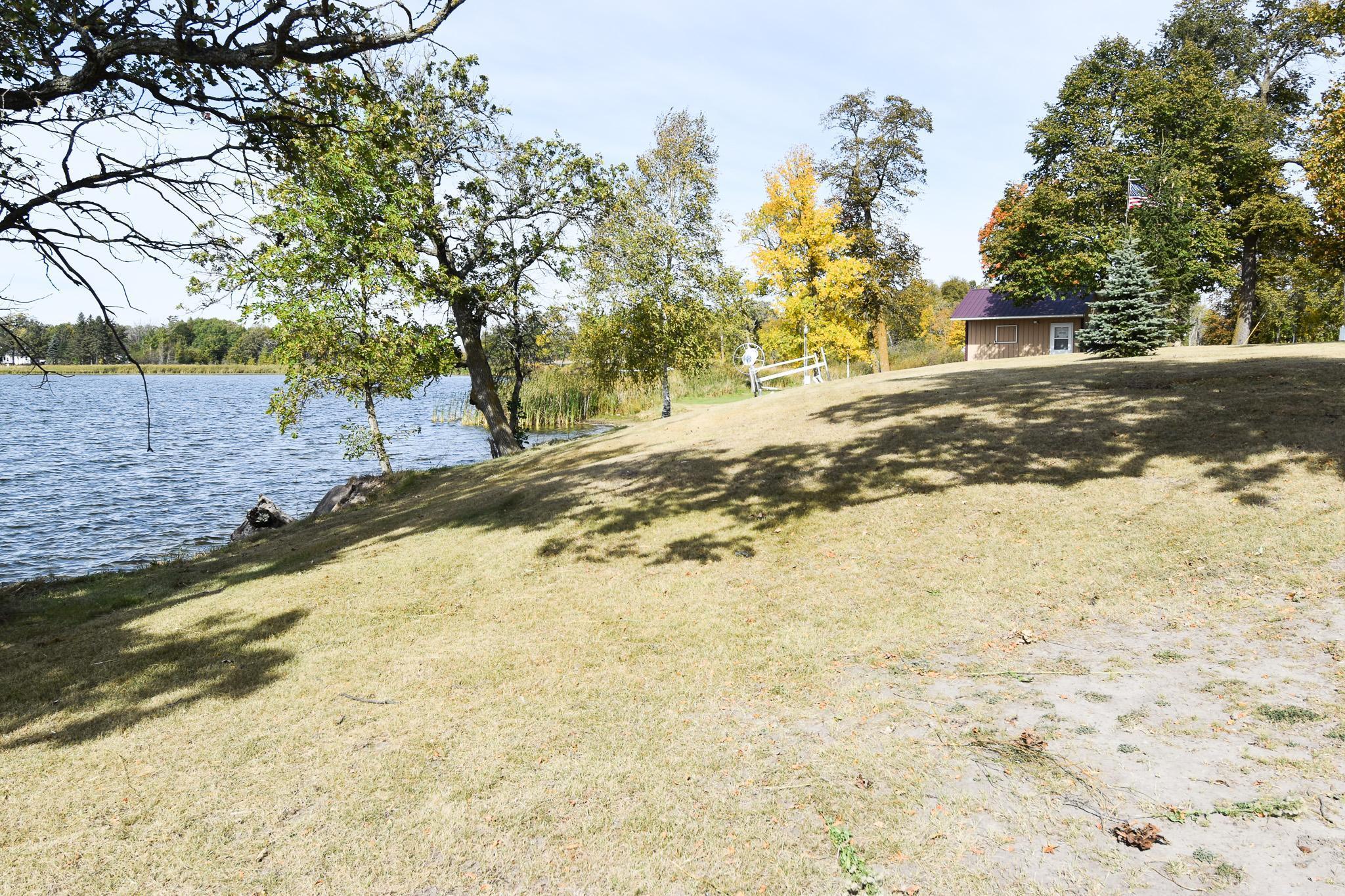 2005 single family home for sale at 33806 220th Street in Mahnomen, MN — 2 bed, 1 bath (photo 20 of 39)