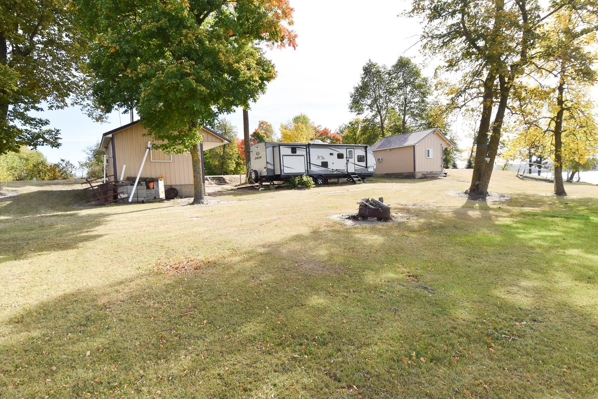 2005 single family home for sale at 33806 220th Street in Mahnomen, MN — 2 bed, 1 bath (photo 25 of 39)