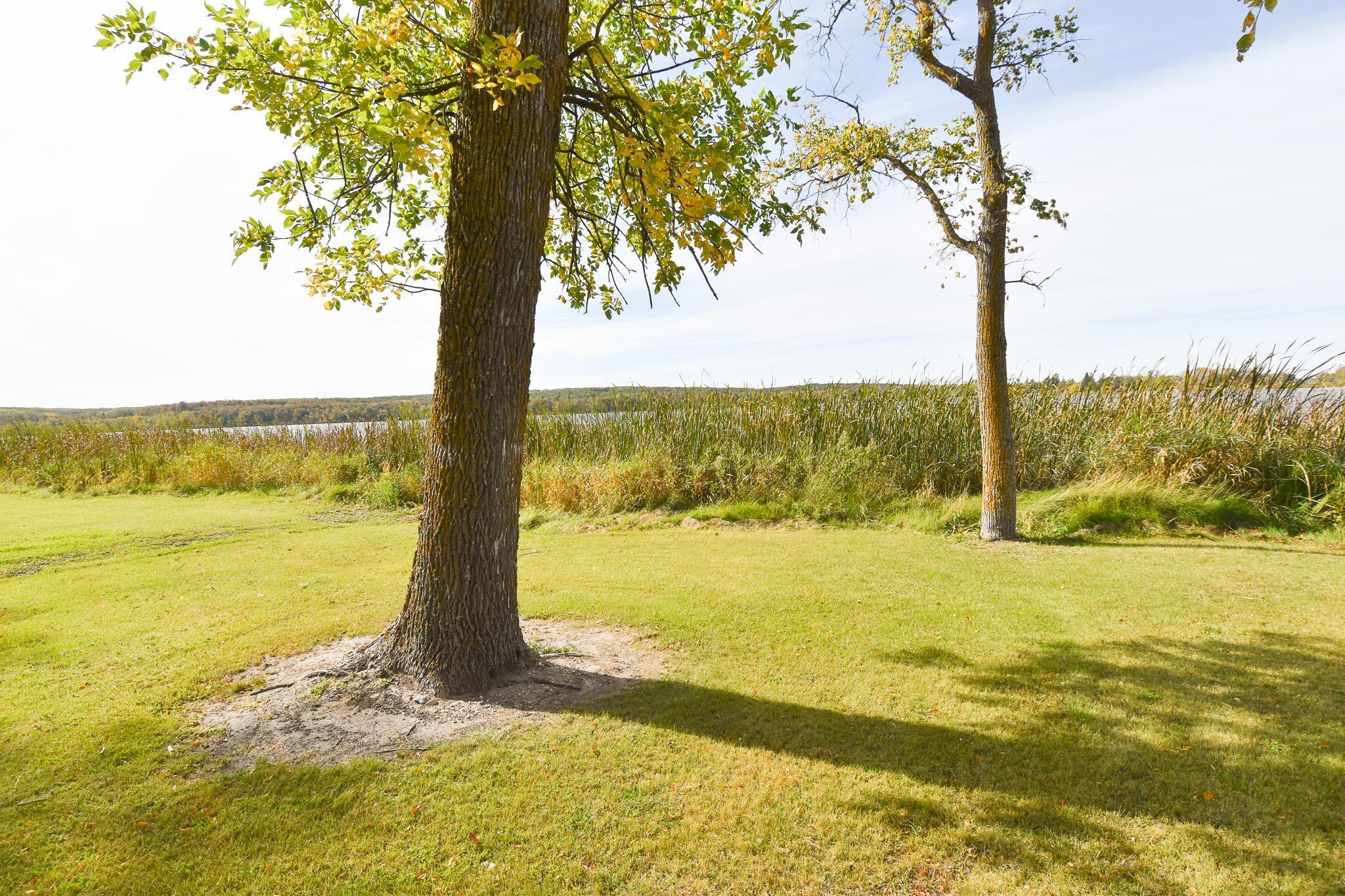 2005 single family home for sale at 33806 220th Street in Mahnomen, MN — 2 bed, 1 bath (photo 26 of 39)