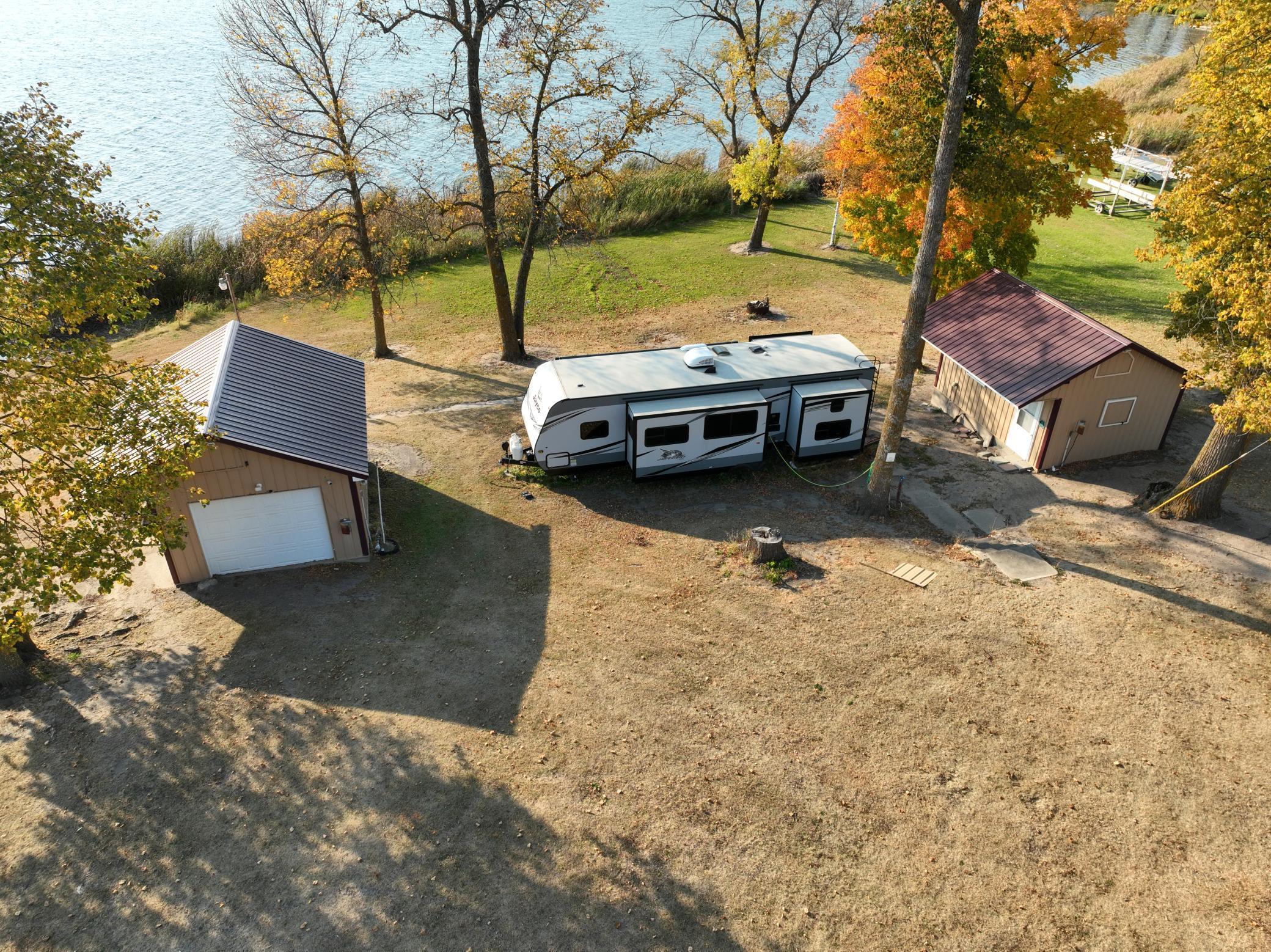 2005 single family home for sale at 33806 220th Street in Mahnomen, MN — 2 bed, 1 bath (photo 37 of 39)