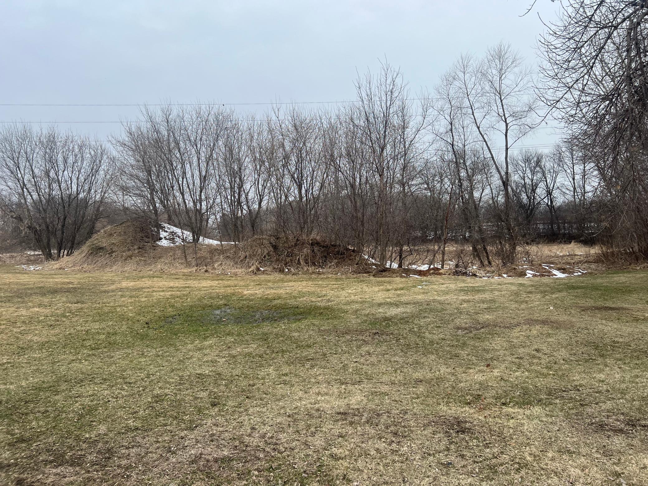 land for sale at 1925 Kempton Court in Fergus Falls, MN (photo 3 of 4)