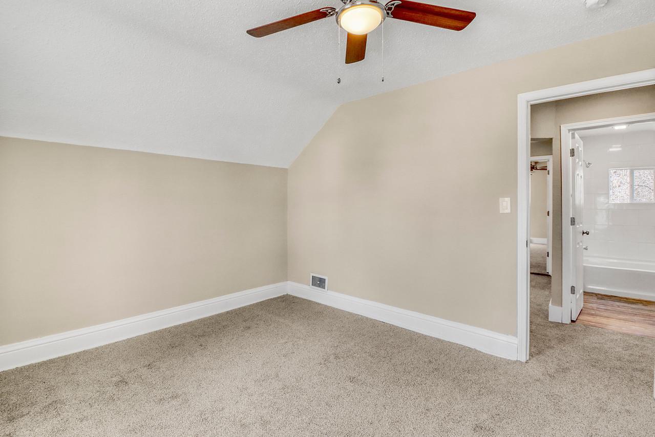 307 10th Street N, Moorhead MN 56560 - Photo 17 of 29