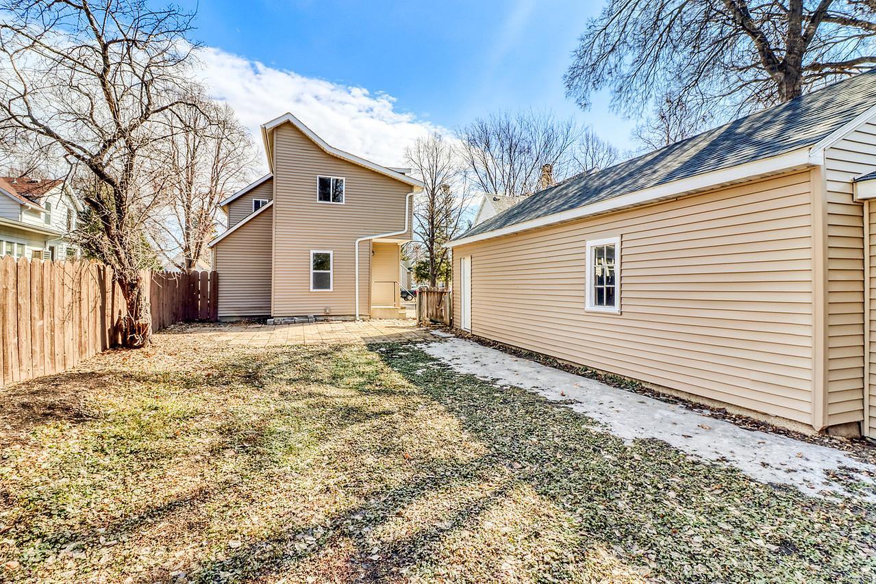 307 10th Street N, Moorhead MN 56560 - Photo 26 of 29