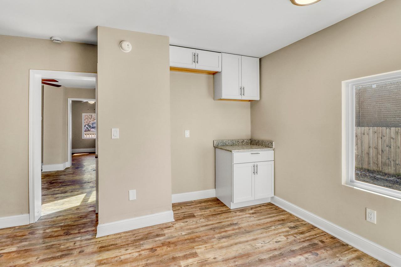 307 10th Street N, Moorhead MN 56560 - Photo 7 of 29