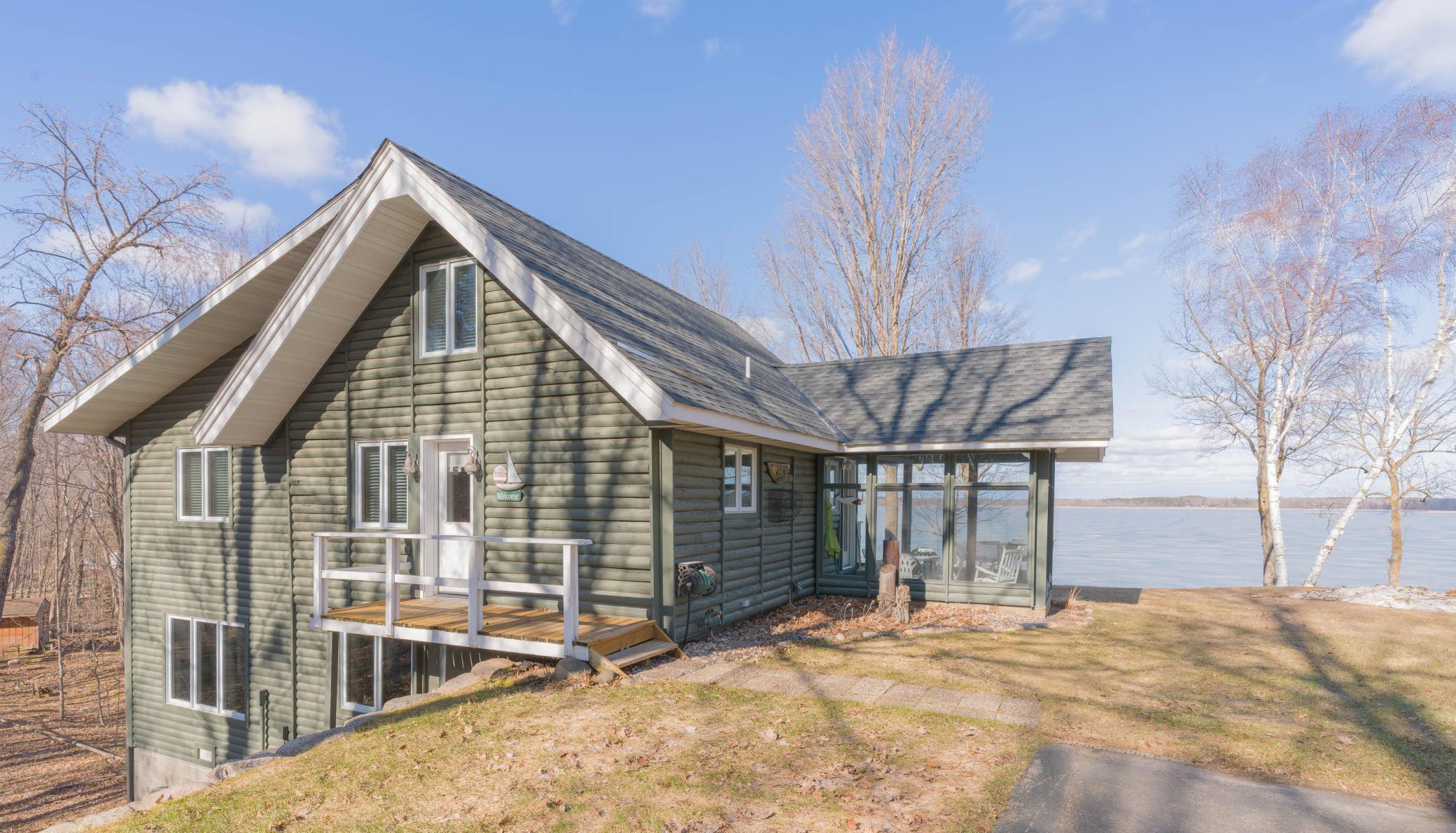2001 single family home for sale at 9107 Wilderness Point Road in Brainerd, MN — 3 bed, 2 bath (photo 34 of 48)