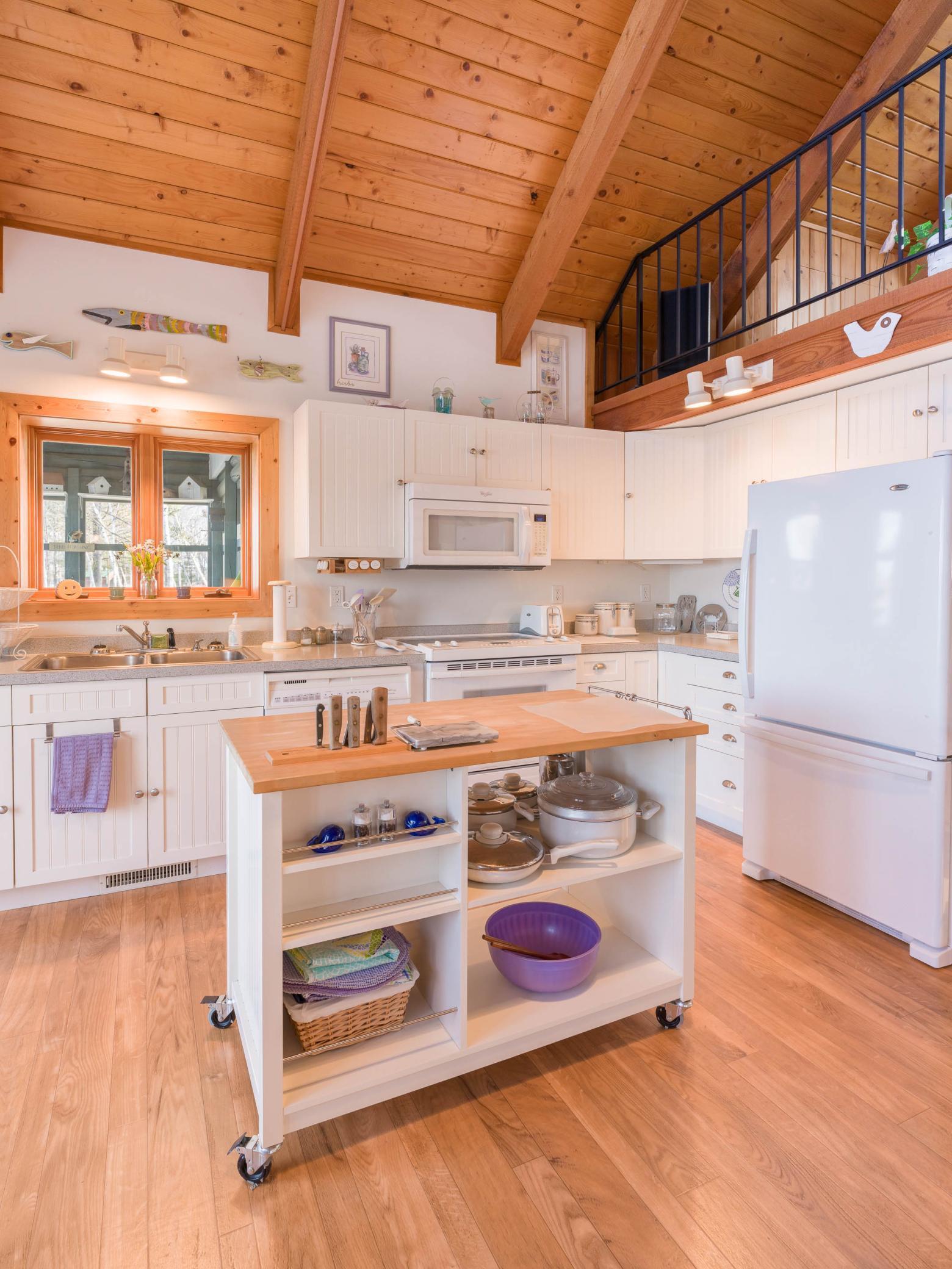 2001 single family home for sale at 9107 Wilderness Point Road in Brainerd, MN — 3 bed, 2 bath (photo 6 of 48)