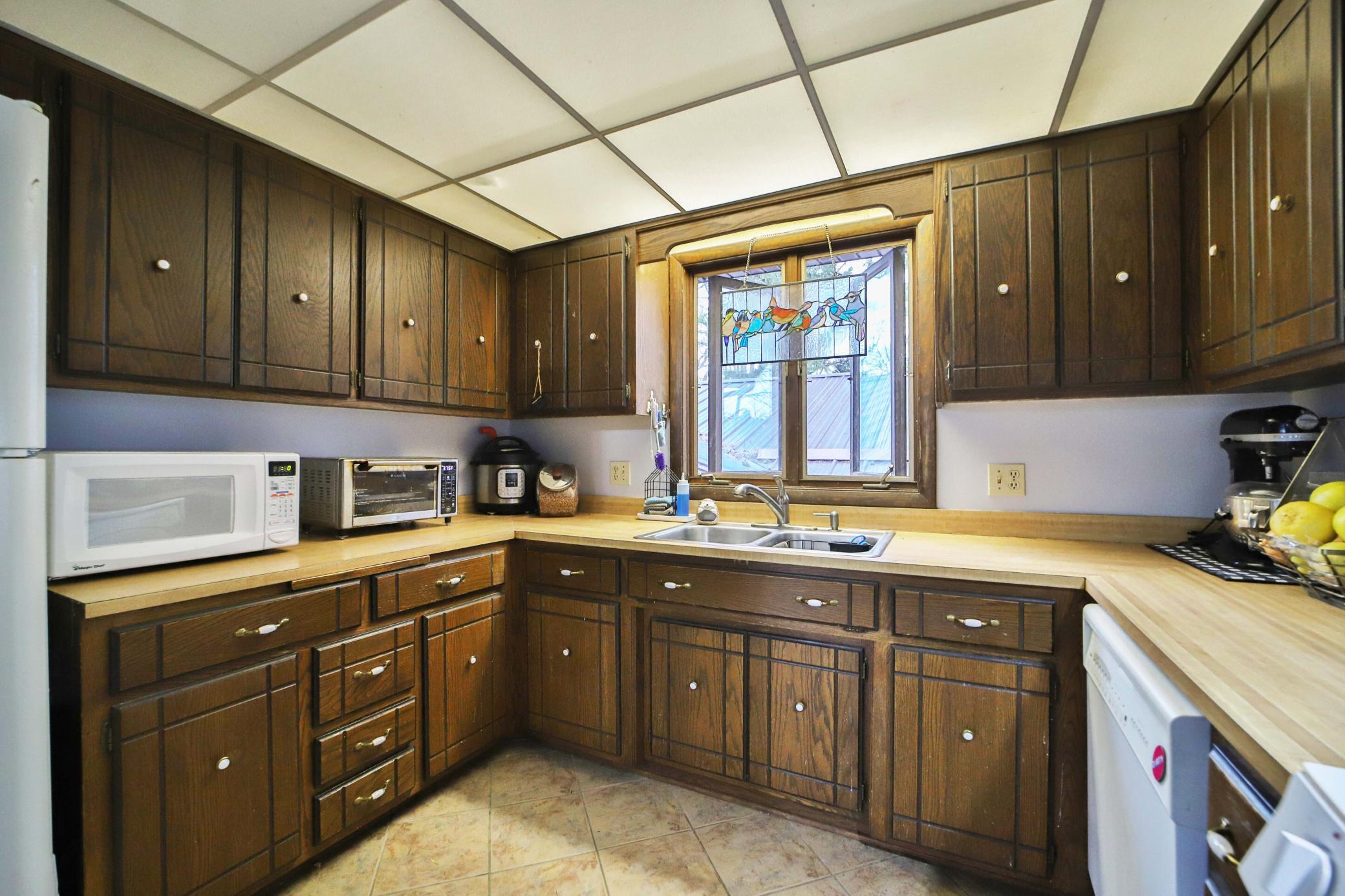 1978 single family home for sale at 412 Second Street S in Pine River, MN — 4 bed, 2 bath (photo 5 of 67)