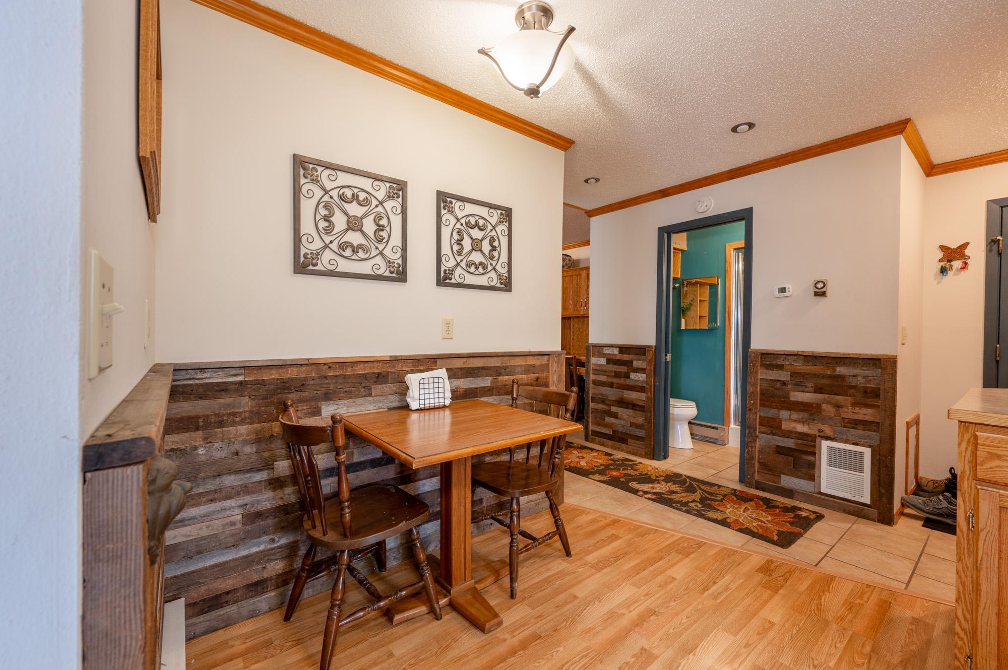 1975 townhouse for sale at 2114 SW 3rd Avenue in Grand Rapids, MN — 3 bed, 3 bath (photo 7 of 33)
