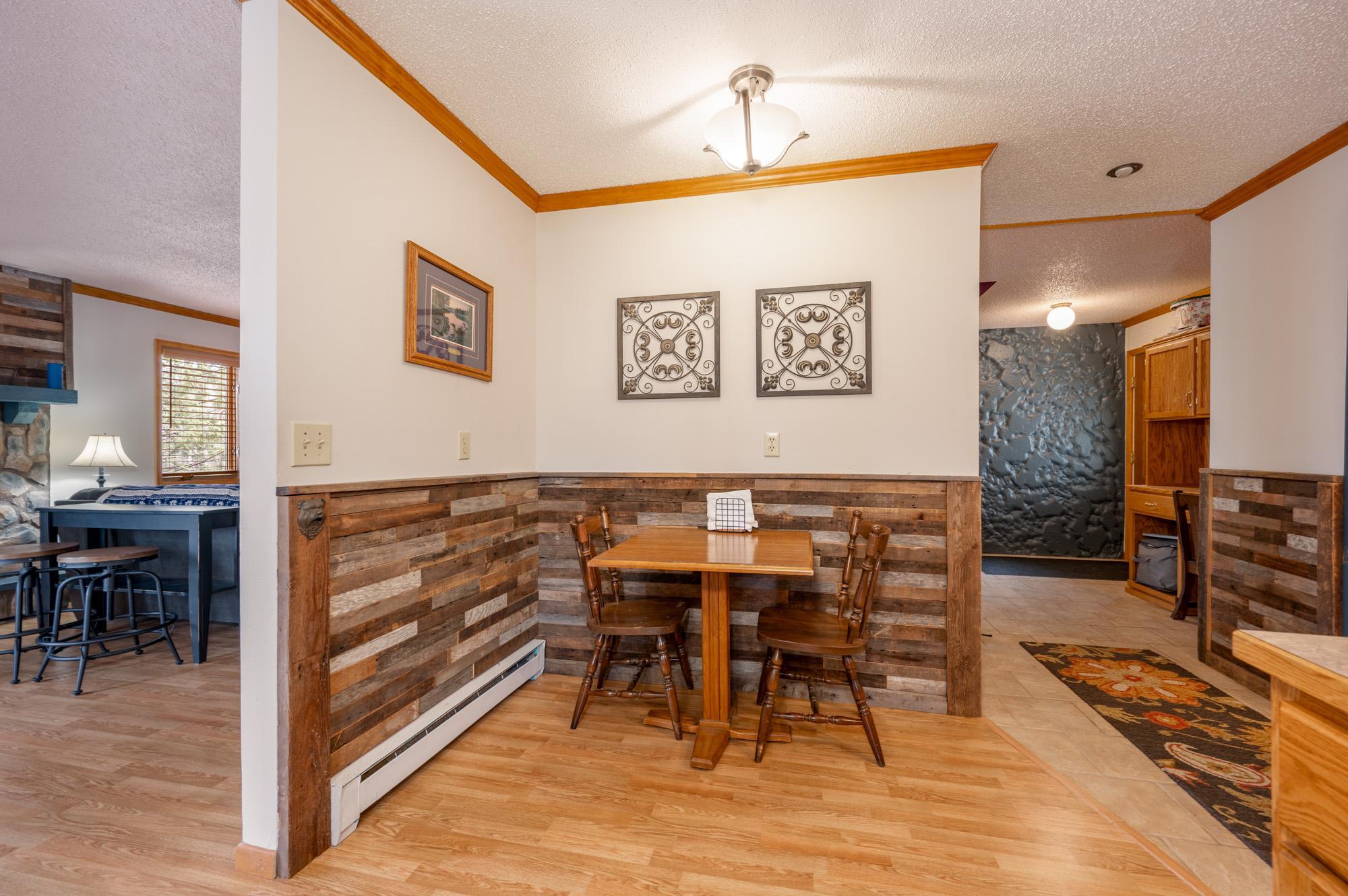 1975 townhouse for sale at 2114 SW 3rd Avenue in Grand Rapids, MN — 3 bed, 3 bath (photo 8 of 33)