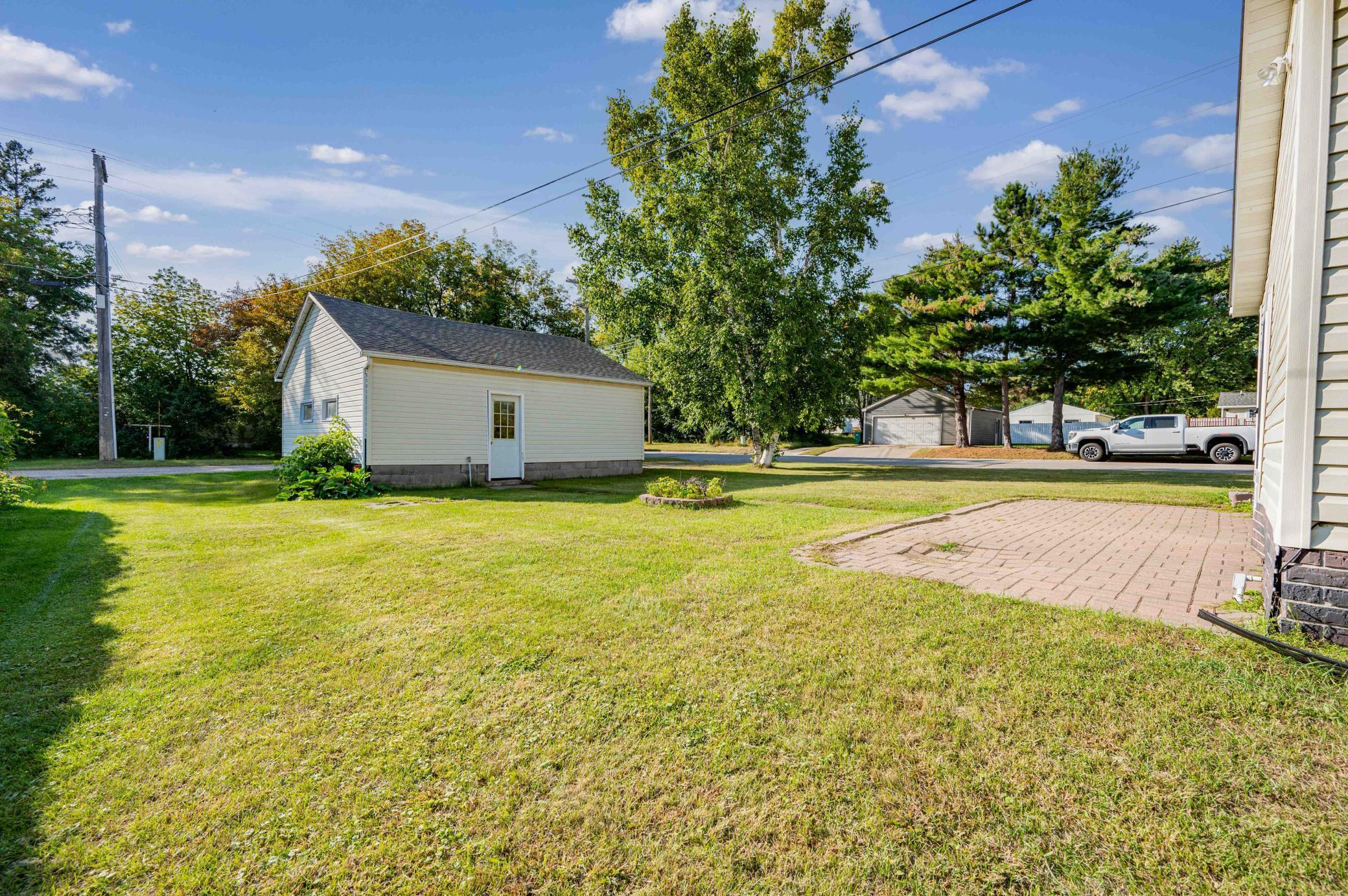 523 NW 6th Avenue, Grand Rapids MN 55744 - Photo 3 of 18
