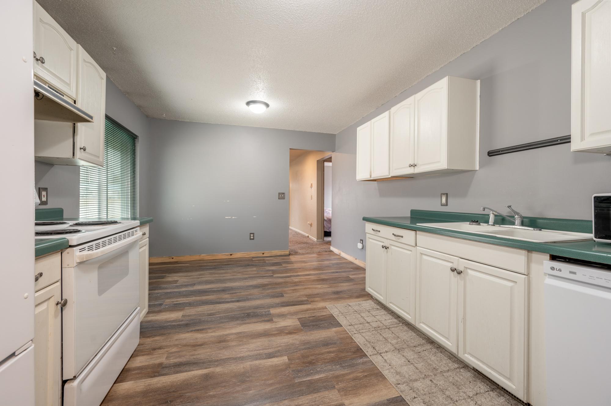 523 NW 6th Avenue, Grand Rapids MN 55744 - Photo 7 of 18