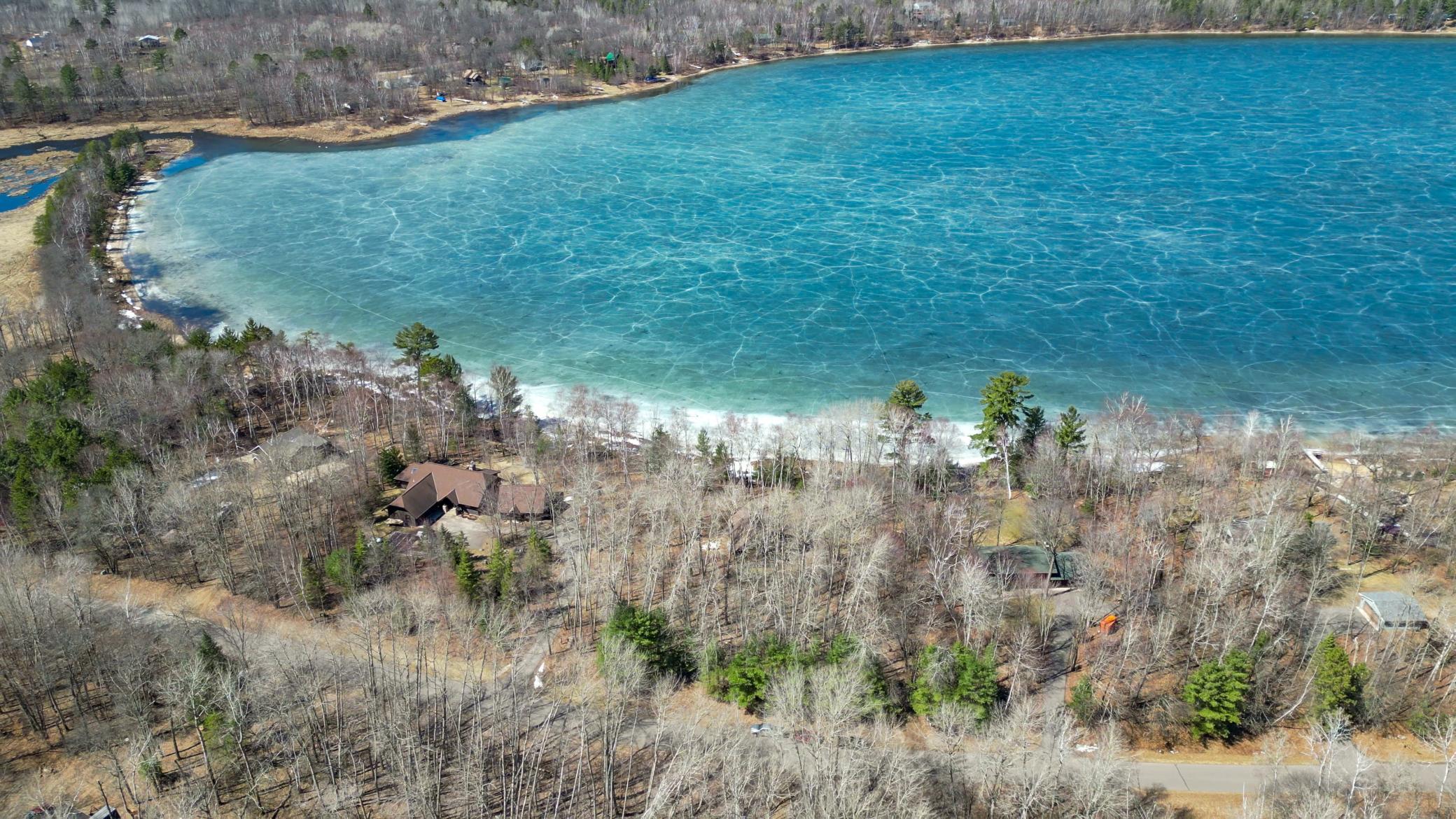 1986 single family home for sale at 19520 Blue Lane E in Emily, MN — 2 bed, 1 bath (photo 13 of 21)