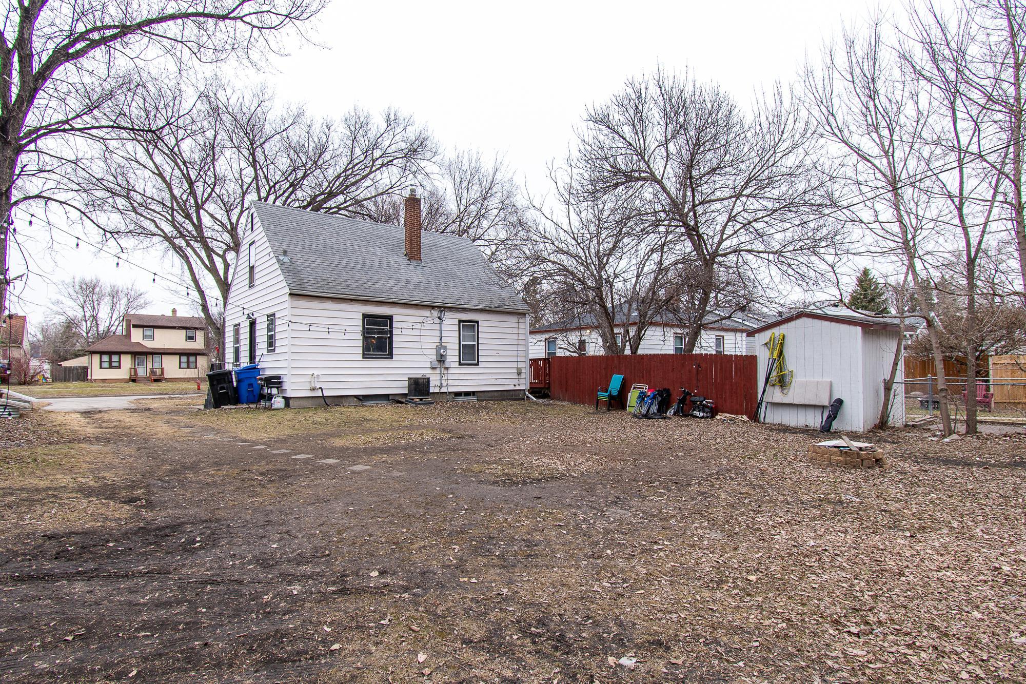 1525 10th Street N, Fargo ND 58102 - Photo 30 of 33