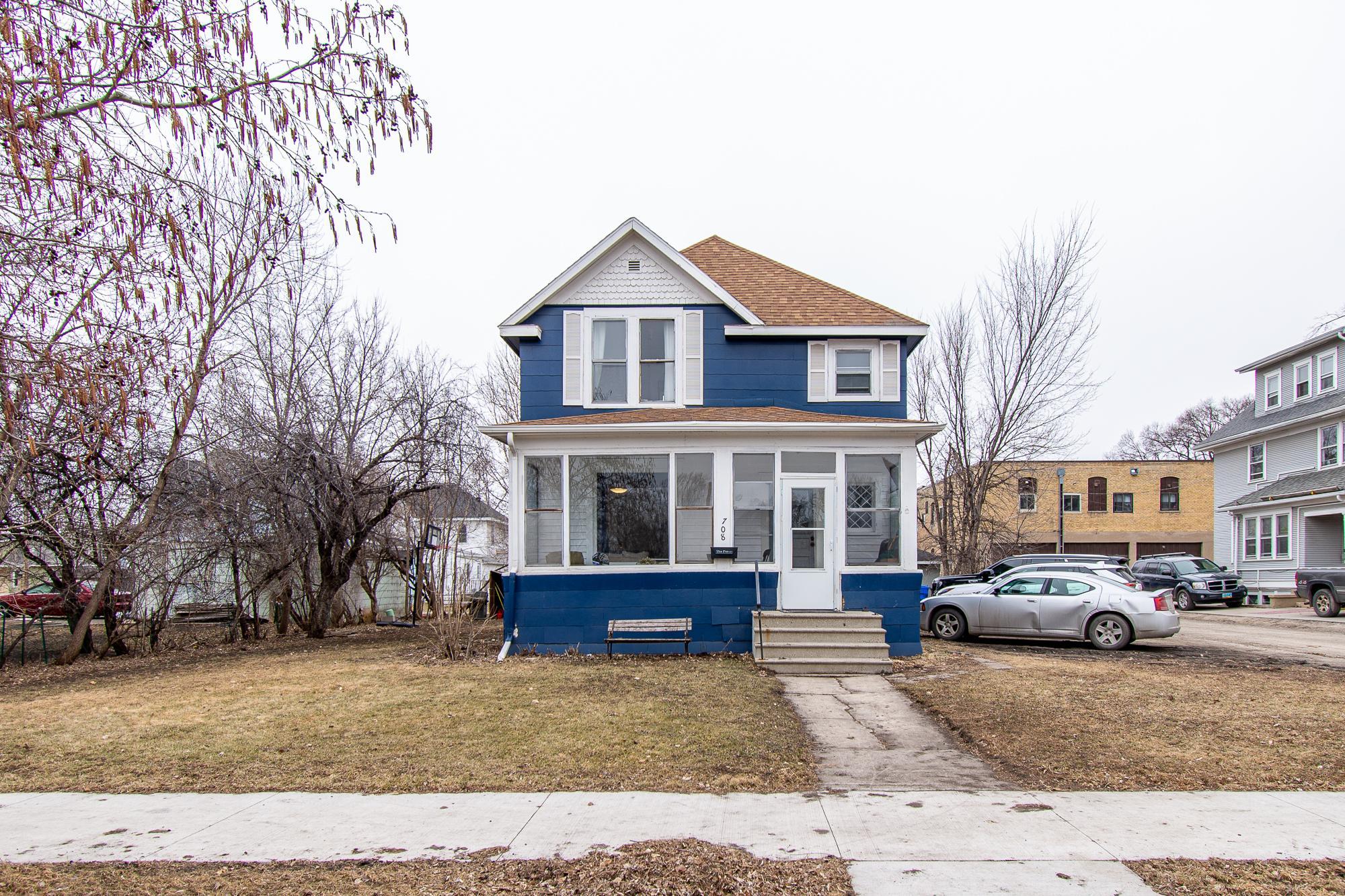 1900 single family home for sale at 708 7th Street N in Fargo, ND — 4 bed, 2 bath