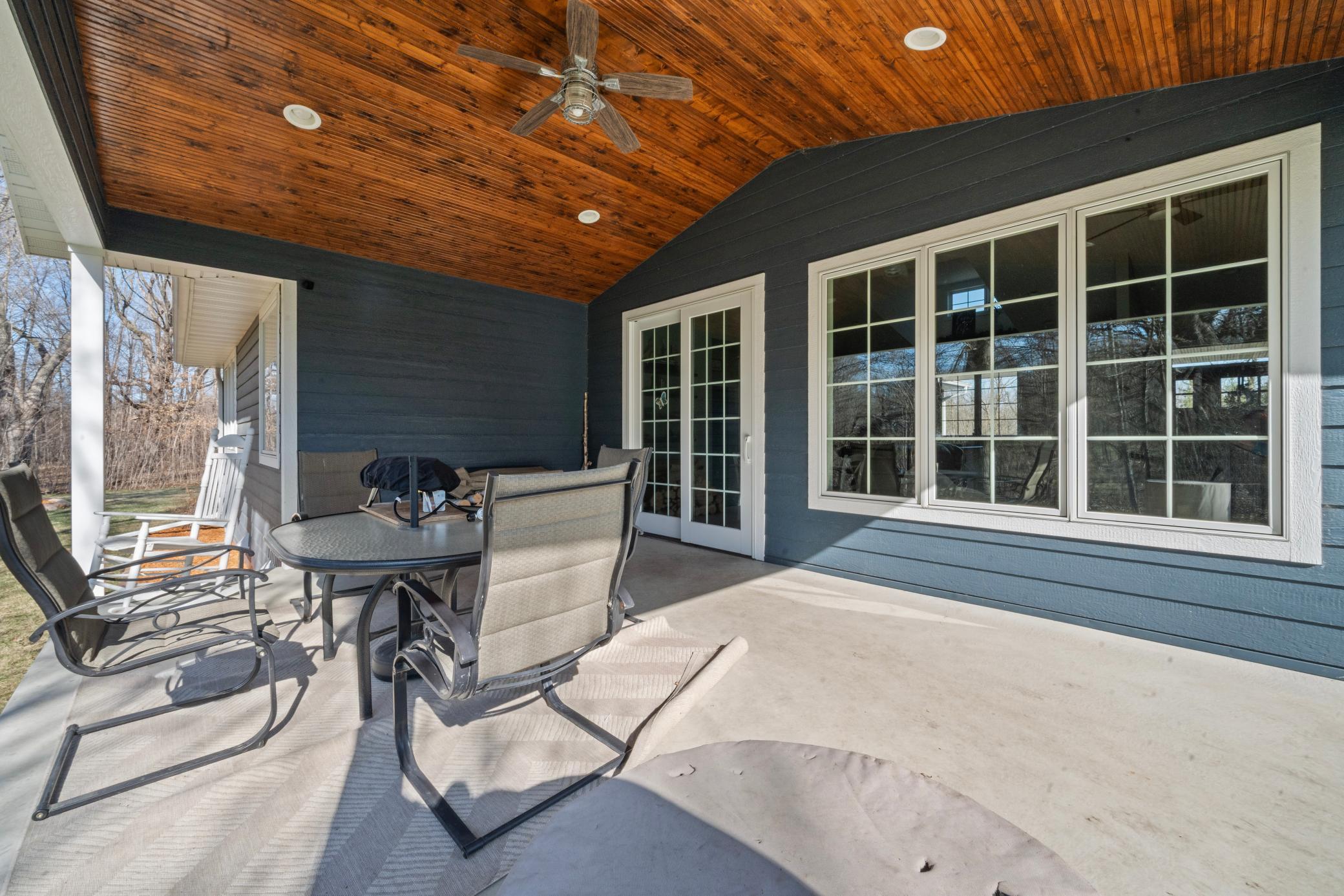 2016 single family home for sale at 5201 Colonial Court NE in Alexandria, MN — 5 bed, 3 bath (photo 14 of 49)