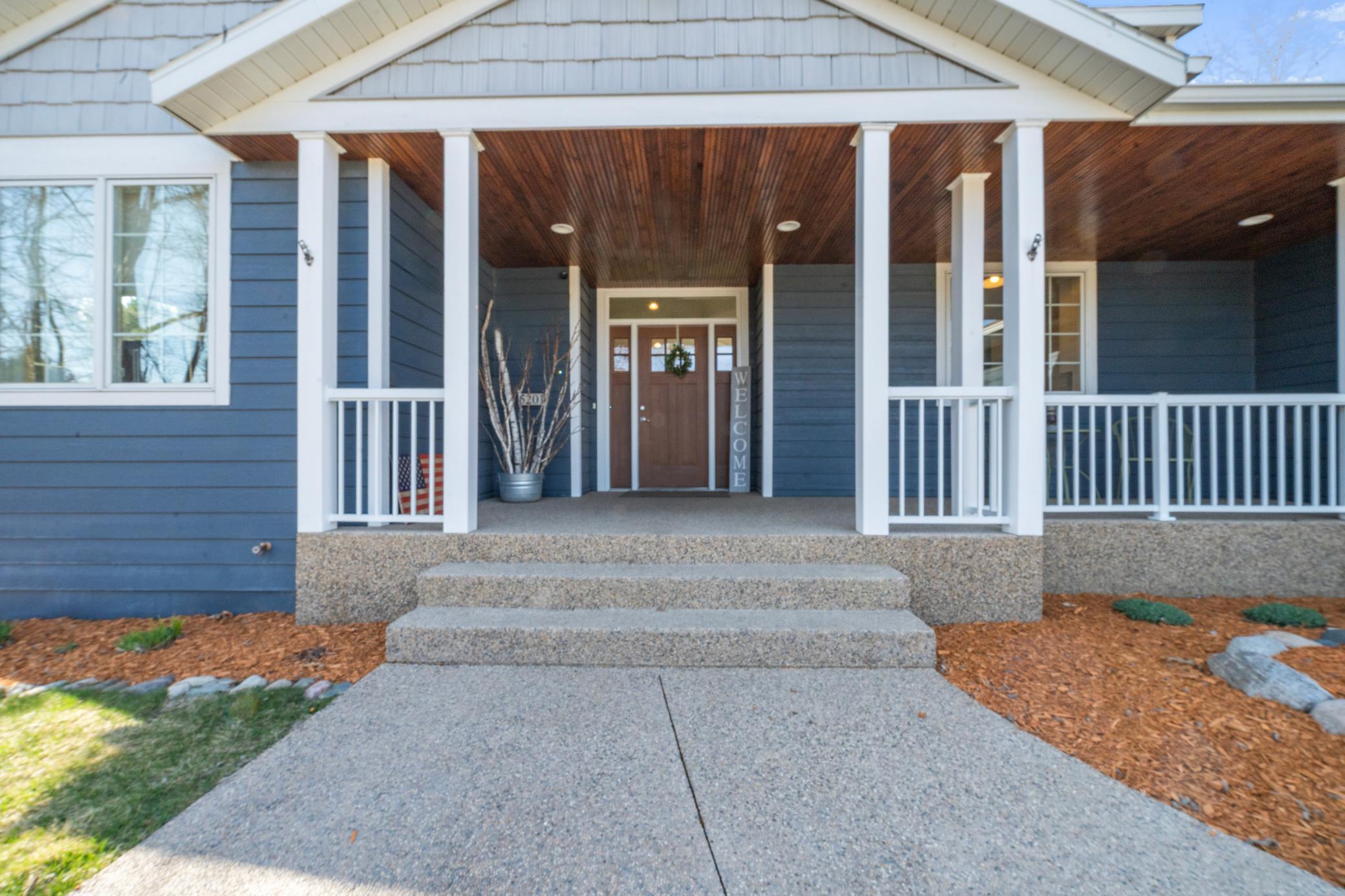 2016 single family home for sale at 5201 Colonial Court NE in Alexandria, MN — 5 bed, 3 bath (photo 15 of 49)