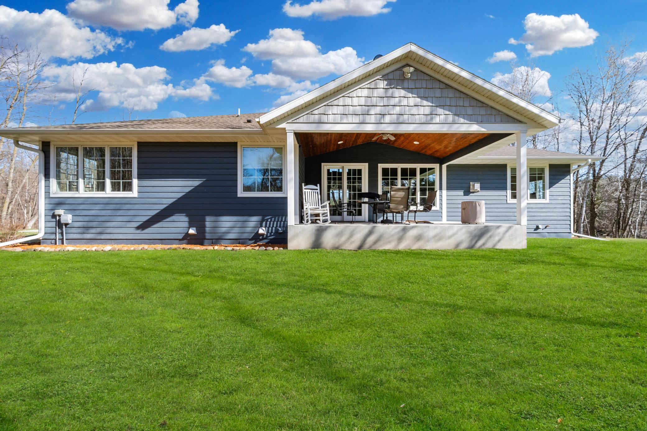 2016 single family home for sale at 5201 Colonial Court NE in Alexandria, MN — 5 bed, 3 bath (photo 36 of 49)