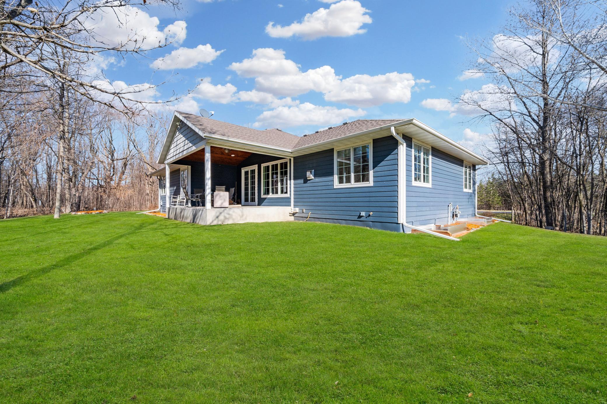 2016 single family home for sale at 5201 Colonial Court NE in Alexandria, MN — 5 bed, 3 bath (photo 44 of 49)