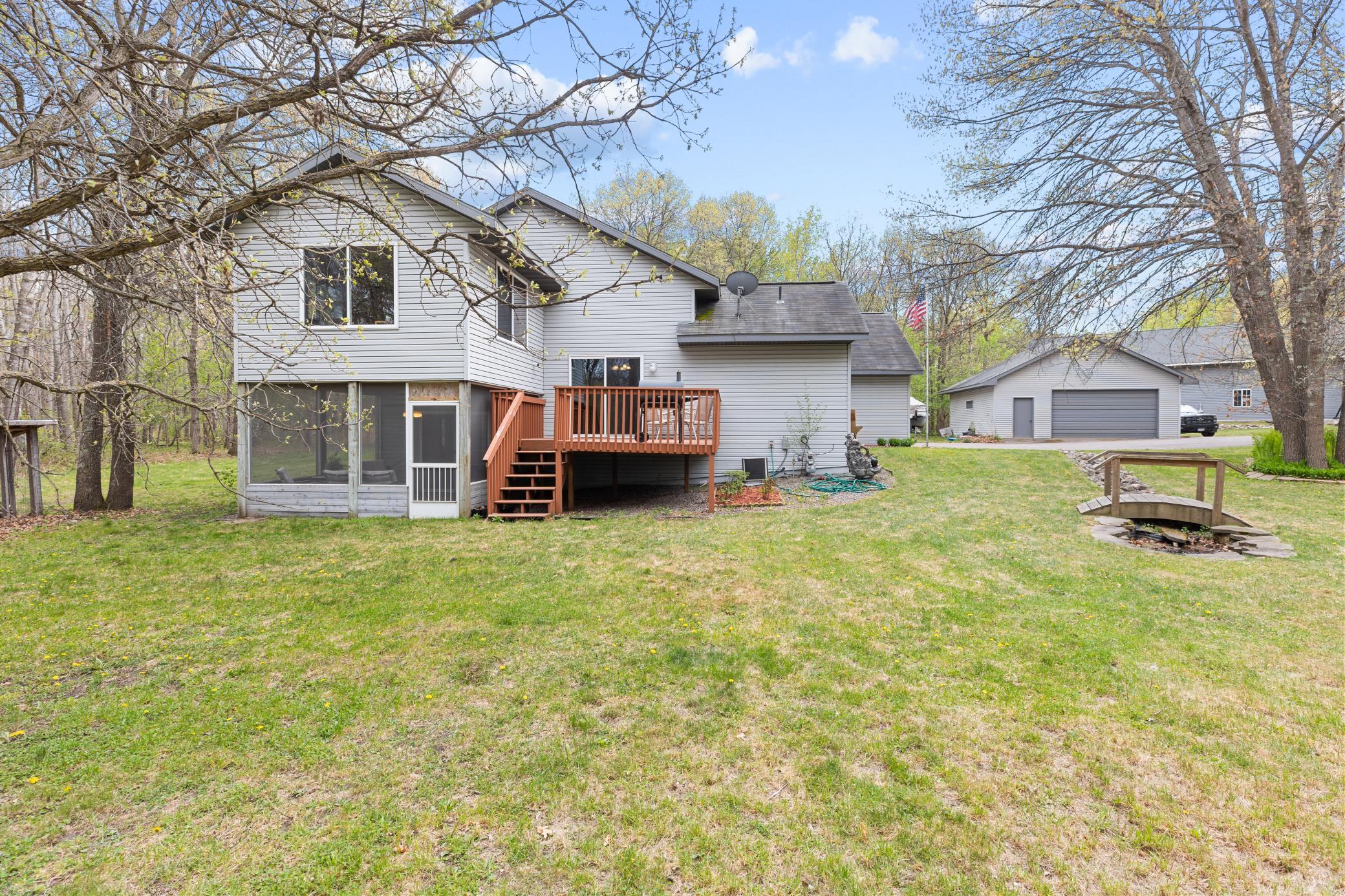 2001 single family home for sale at 10308 S Oaks Road in Brainerd, MN — 4 bed, 2 bath (photo 33 of 44)