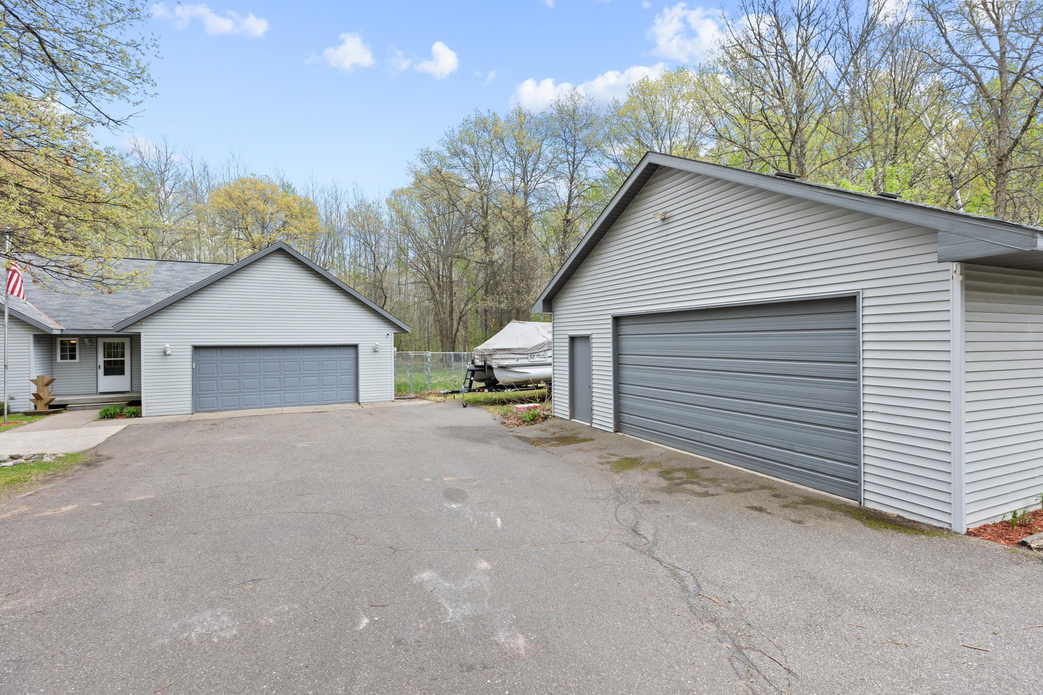 2001 single family home for sale at 10308 S Oaks Road in Brainerd, MN — 4 bed, 2 bath (photo 35 of 44)