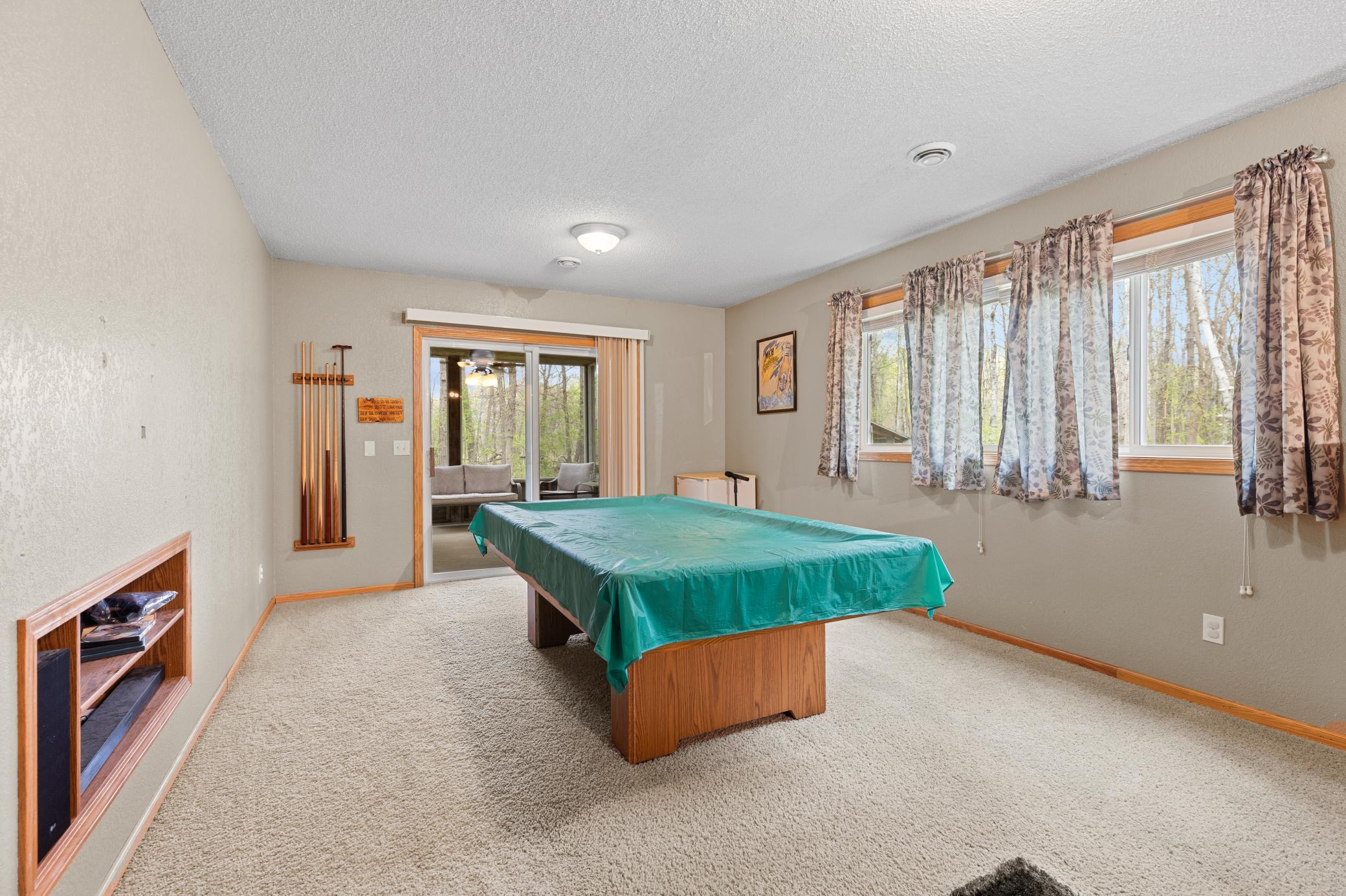 2001 single family home for sale at 10308 S Oaks Road in Brainerd, MN — 4 bed, 2 bath (photo 6 of 44)