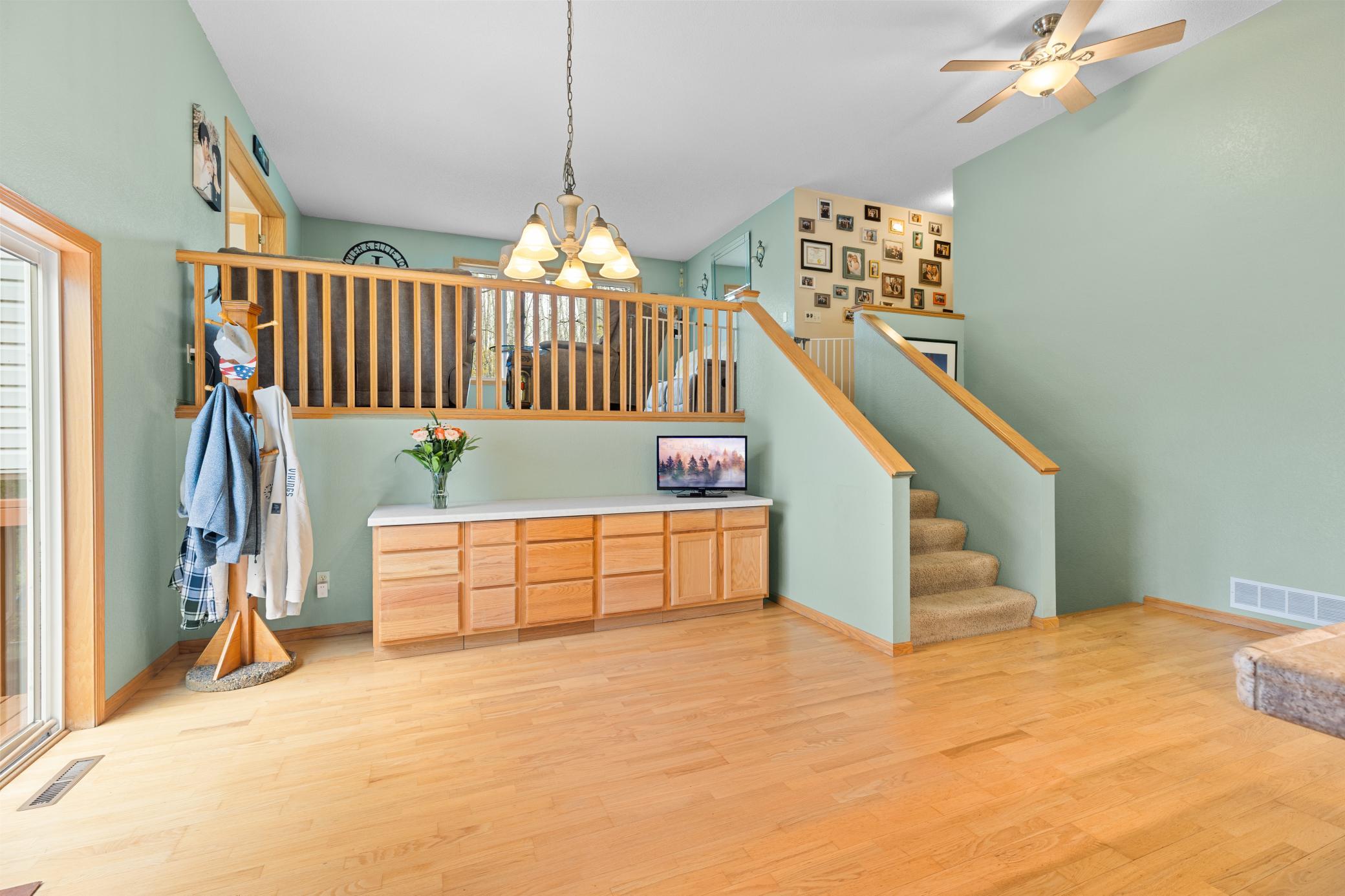 2001 single family home for sale at 10308 S Oaks Road in Brainerd, MN — 4 bed, 2 bath (photo 9 of 44)