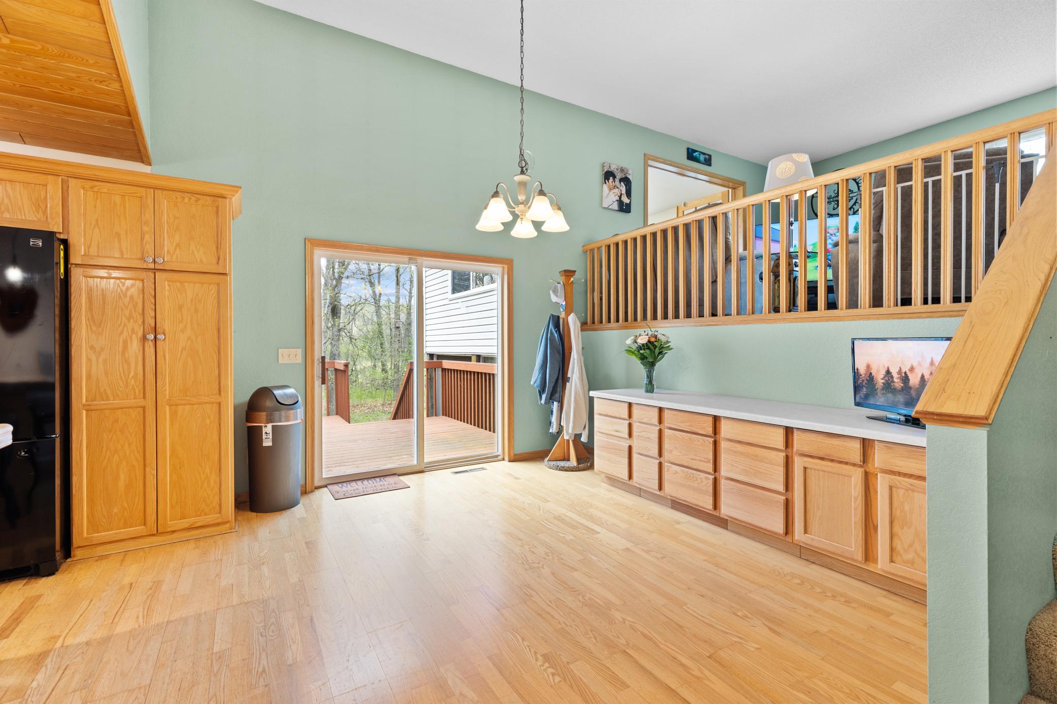 2001 single family home for sale at 10308 S Oaks Road in Brainerd, MN — 4 bed, 2 bath (photo 10 of 44)