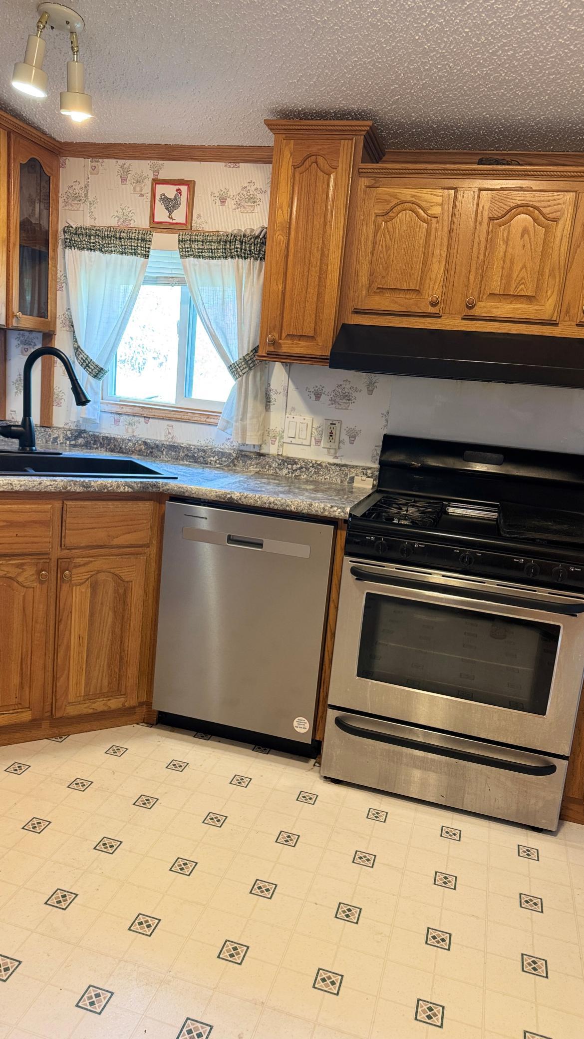 29284 Mchugh Road, Detroit Lakes MN 56501 - Photo 7 of 23