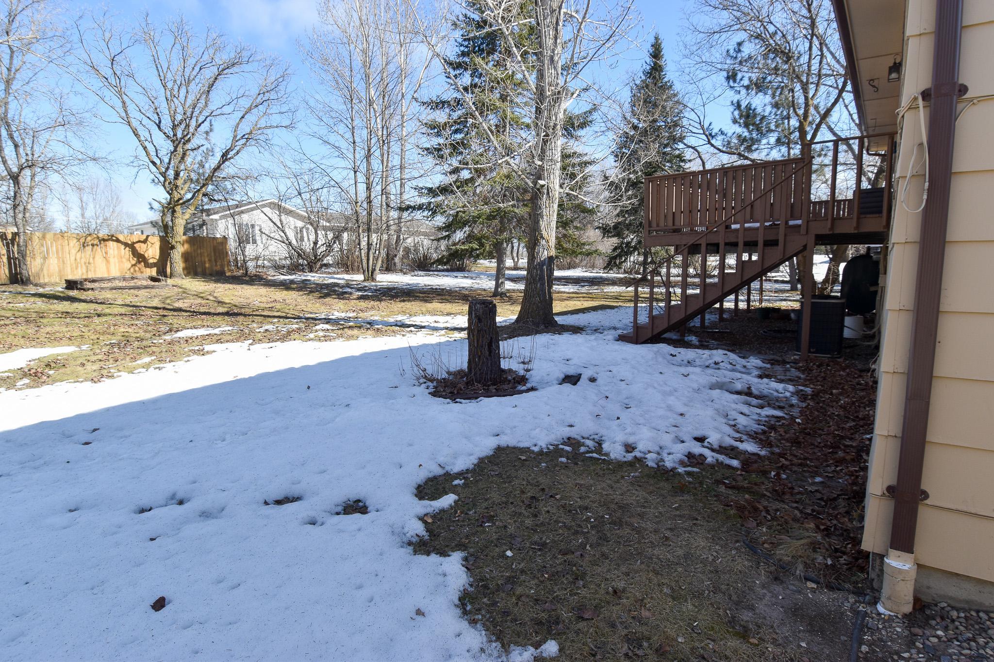 1977 single family home for sale at 105 Valley View Road in Karlstad, MN — 3 bed, 2 bath (photo 16 of 18)