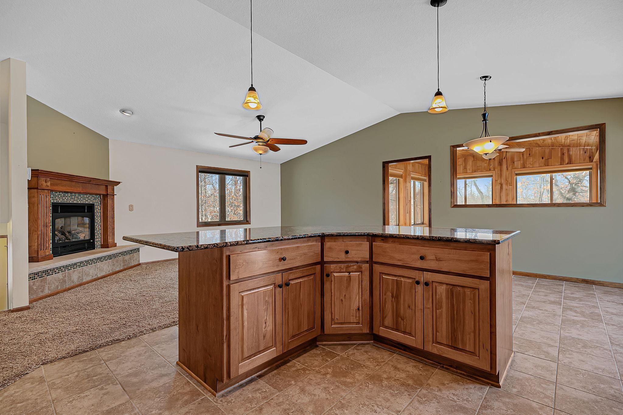 1994 single family home for sale at 7101 Browns Lane in Brainerd, MN — 3 bed, 2 bath (photo 7 of 20)