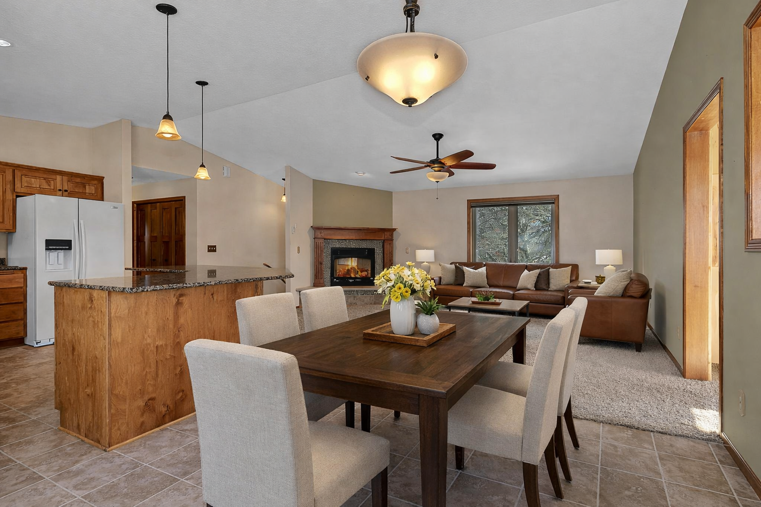 1994 single family home for sale at 7101 Browns Lane in Brainerd, MN — 3 bed, 2 bath (photo 8 of 20)