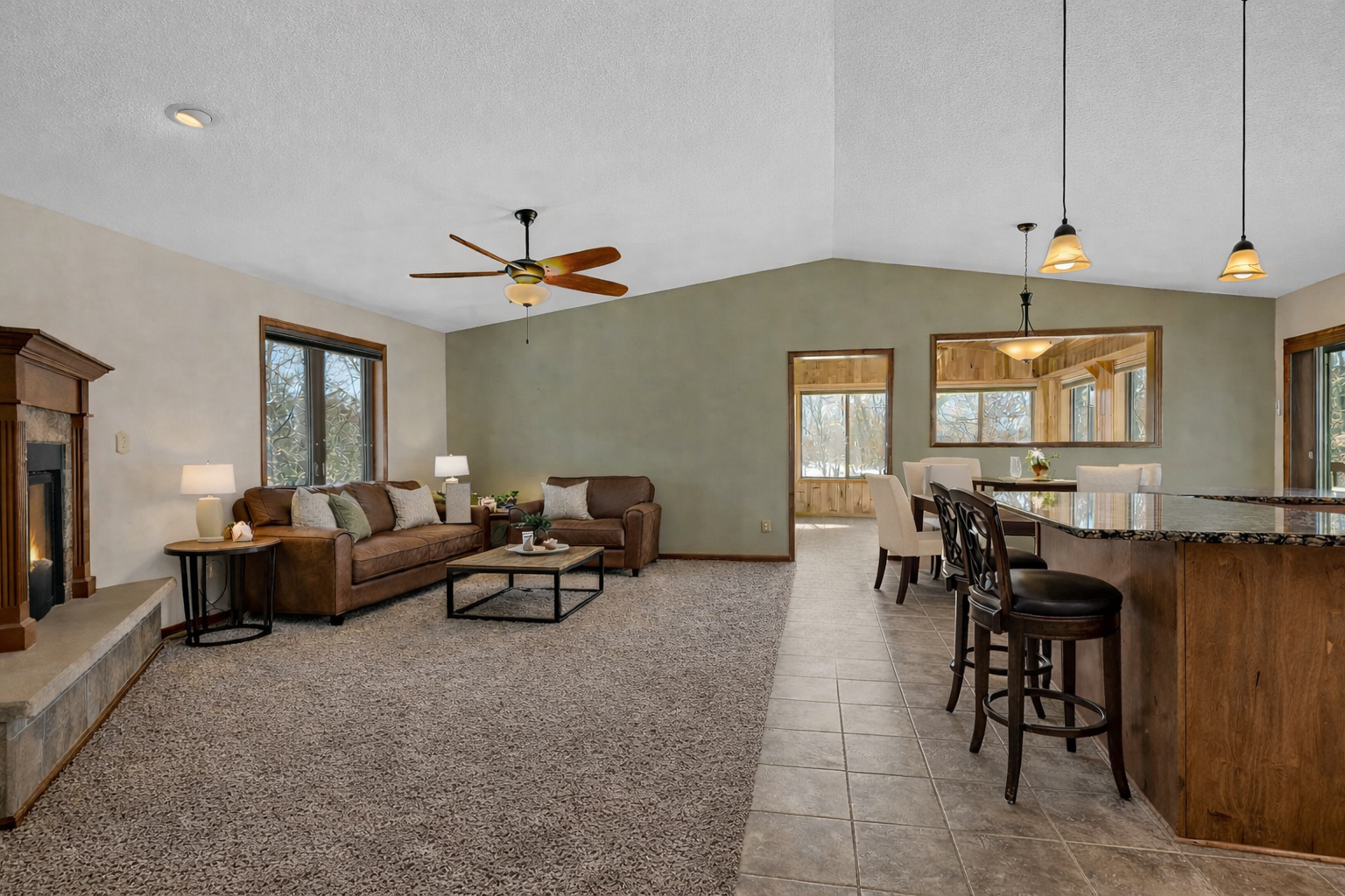 1994 single family home for sale at 7101 Browns Lane in Brainerd, MN — 3 bed, 2 bath (photo 4 of 20)