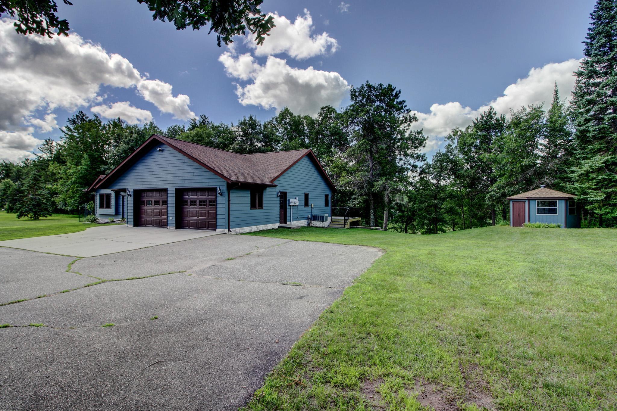 2000 single family home for sale at 15727 Ester Drive in Park Rapids, MN — 3 bed, 4 bath (photo 7 of 15)