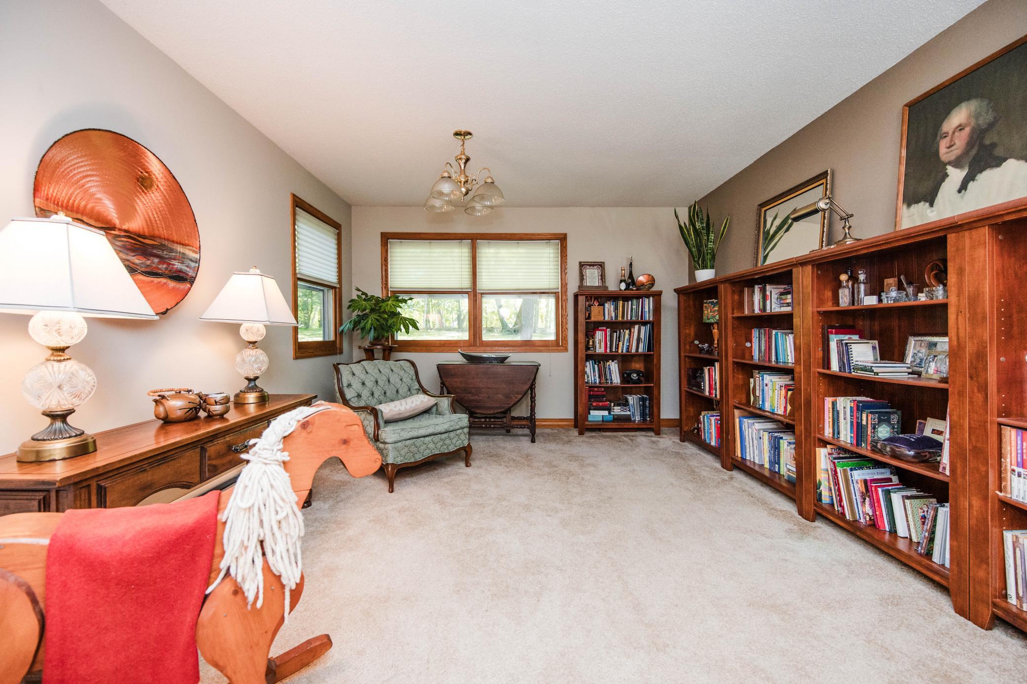 1960 single family home for sale at 1583 E Shore Drive in Detroit Lakes, MN — 4 bed, 2 bath (photo 17 of 75)
