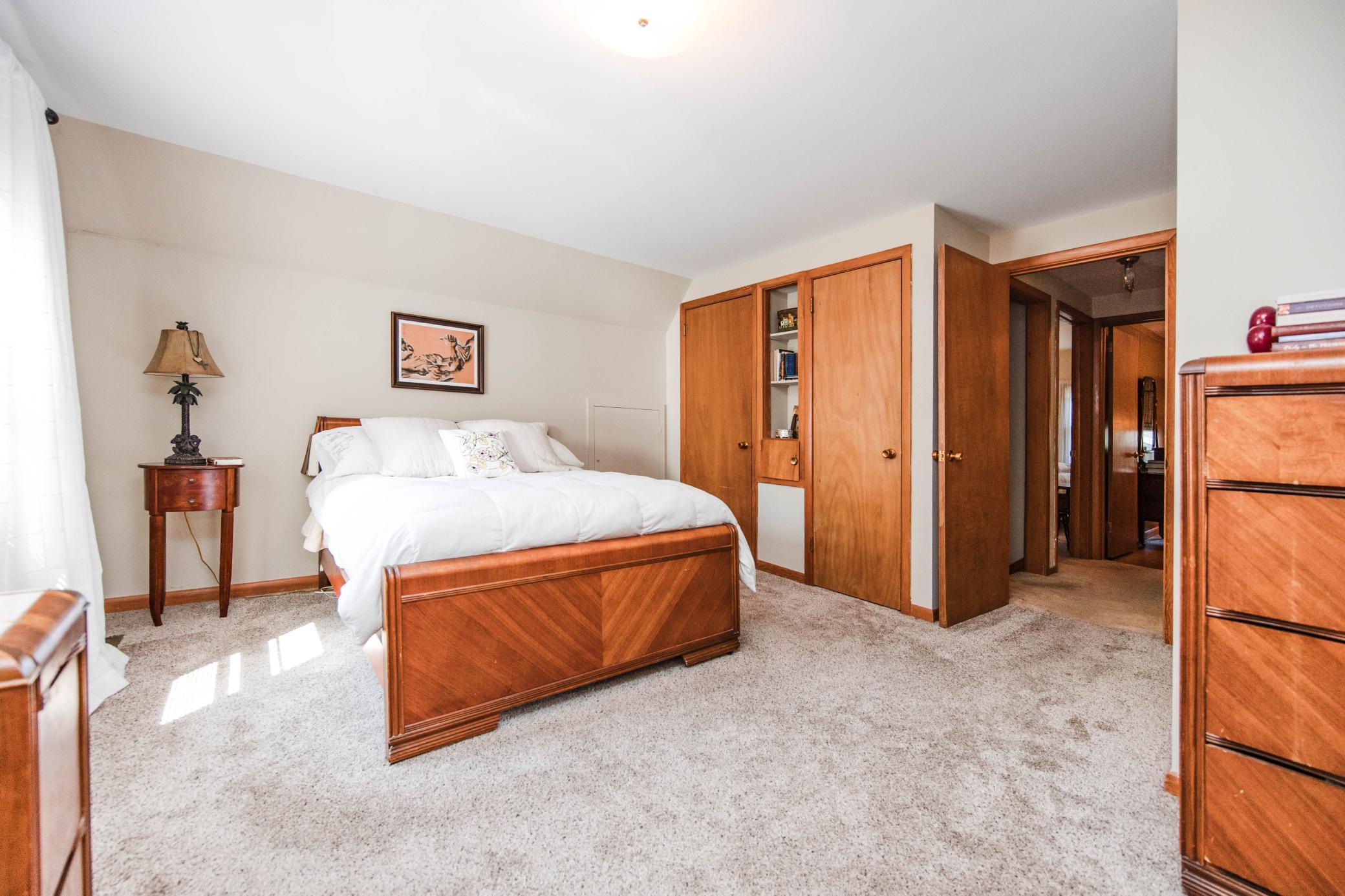 1960 single family home for sale at 1583 E Shore Drive in Detroit Lakes, MN — 4 bed, 2 bath (photo 30 of 75)