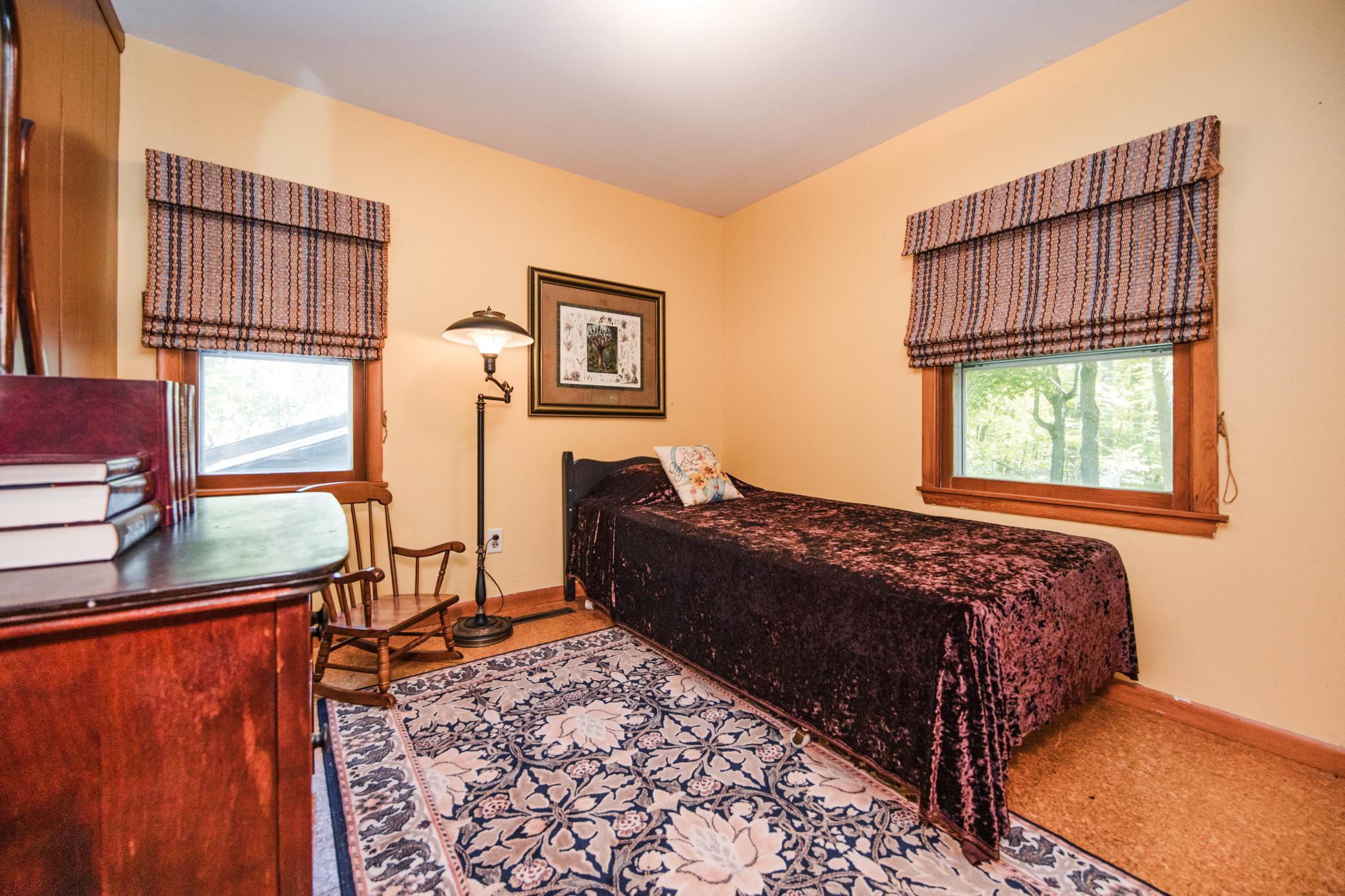 1960 single family home for sale at 1583 E Shore Drive in Detroit Lakes, MN — 4 bed, 2 bath (photo 36 of 75)