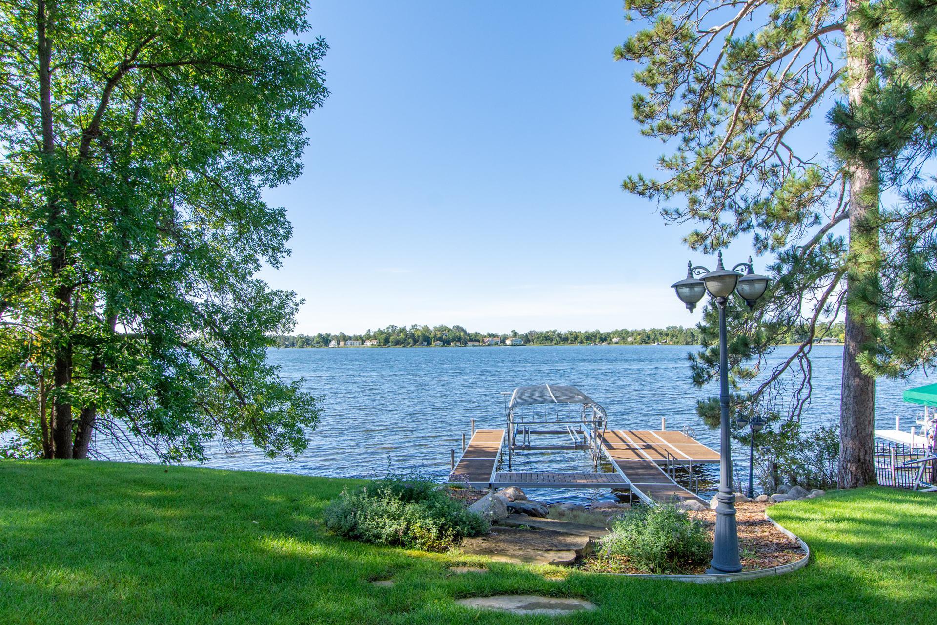 1990 single family home for sale at 1569 Floan Point Road in Brainerd, MN — 5 bed, 3 bath (photo 2 of 99)