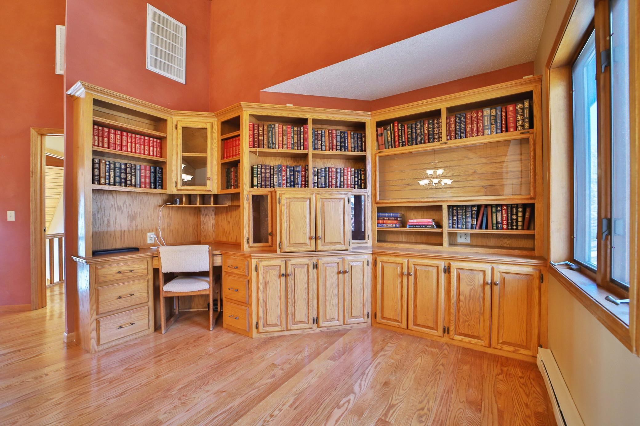1990 single family home for sale at 1569 Floan Point Road in Brainerd, MN — 5 bed, 3 bath (photo 24 of 99)
