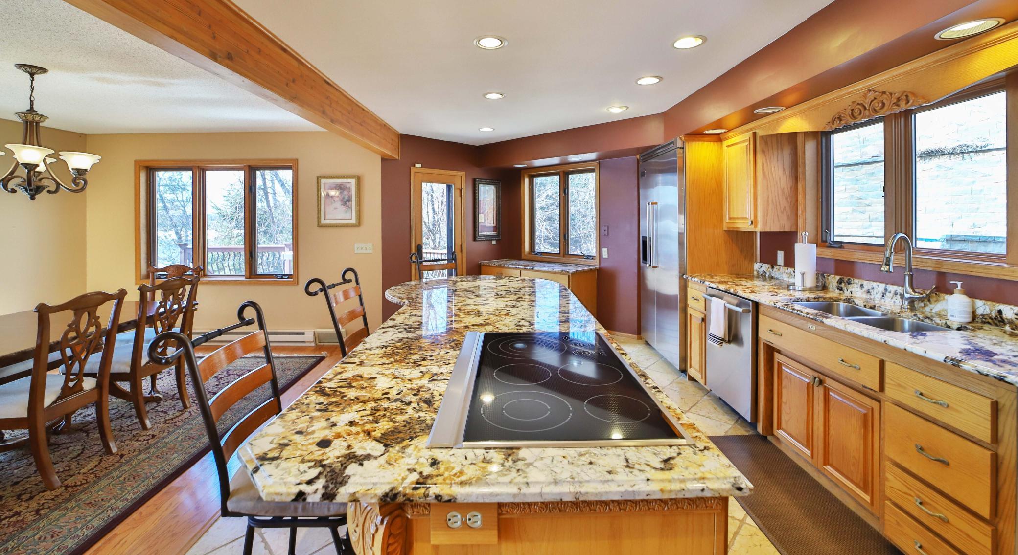 1990 single family home for sale at 1569 Floan Point Road in Brainerd, MN — 5 bed, 3 bath (photo 6 of 99)