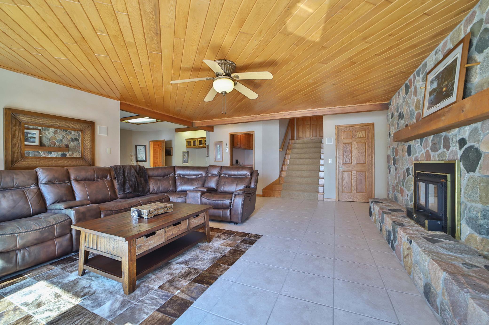 1990 single family home for sale at 1569 Floan Point Road in Brainerd, MN — 5 bed, 3 bath (photo 56 of 99)